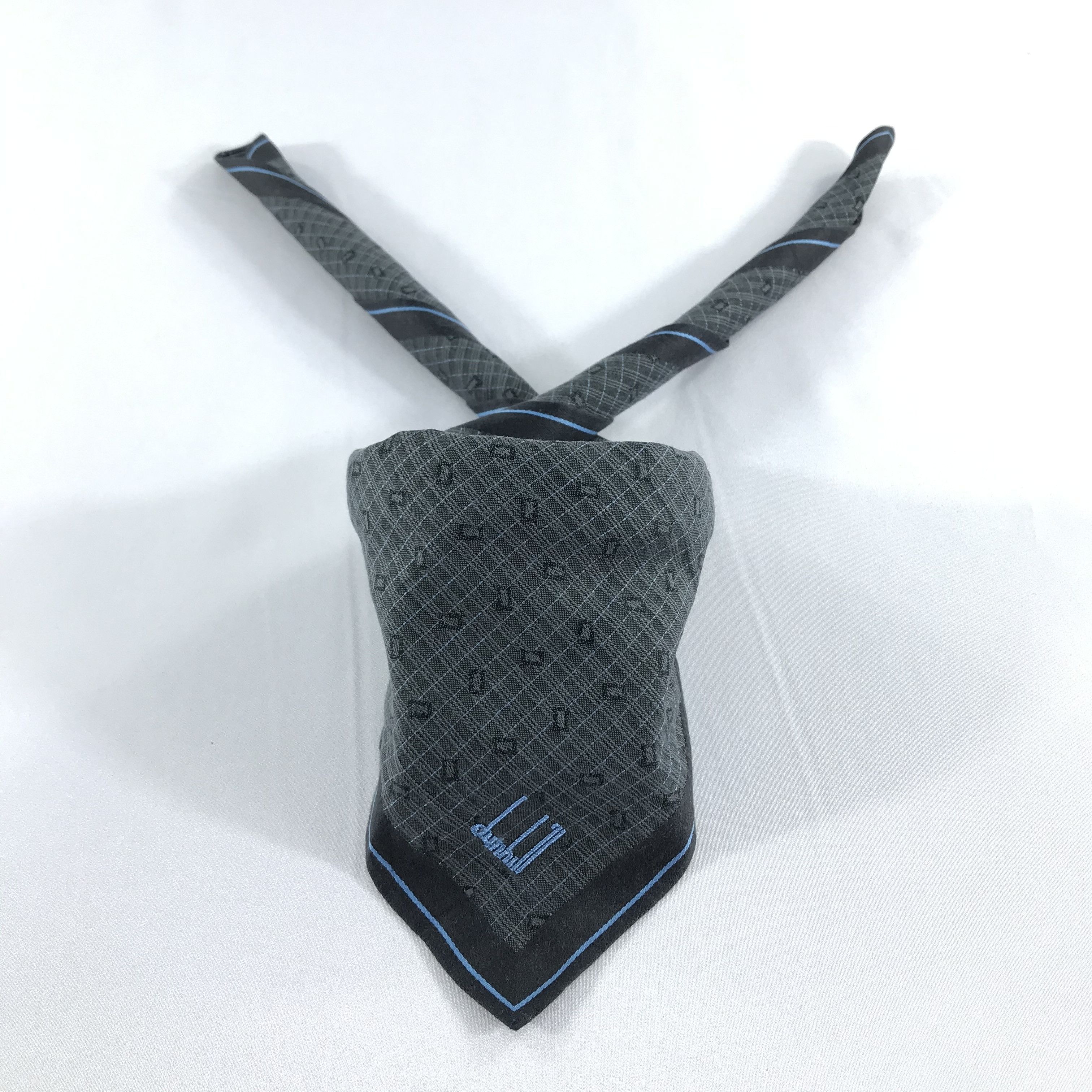 Alfred Dunhill Dunhill Handkerchief Neckerchief Bandana H681 Size ONE SIZE - 1 Thumbnail
