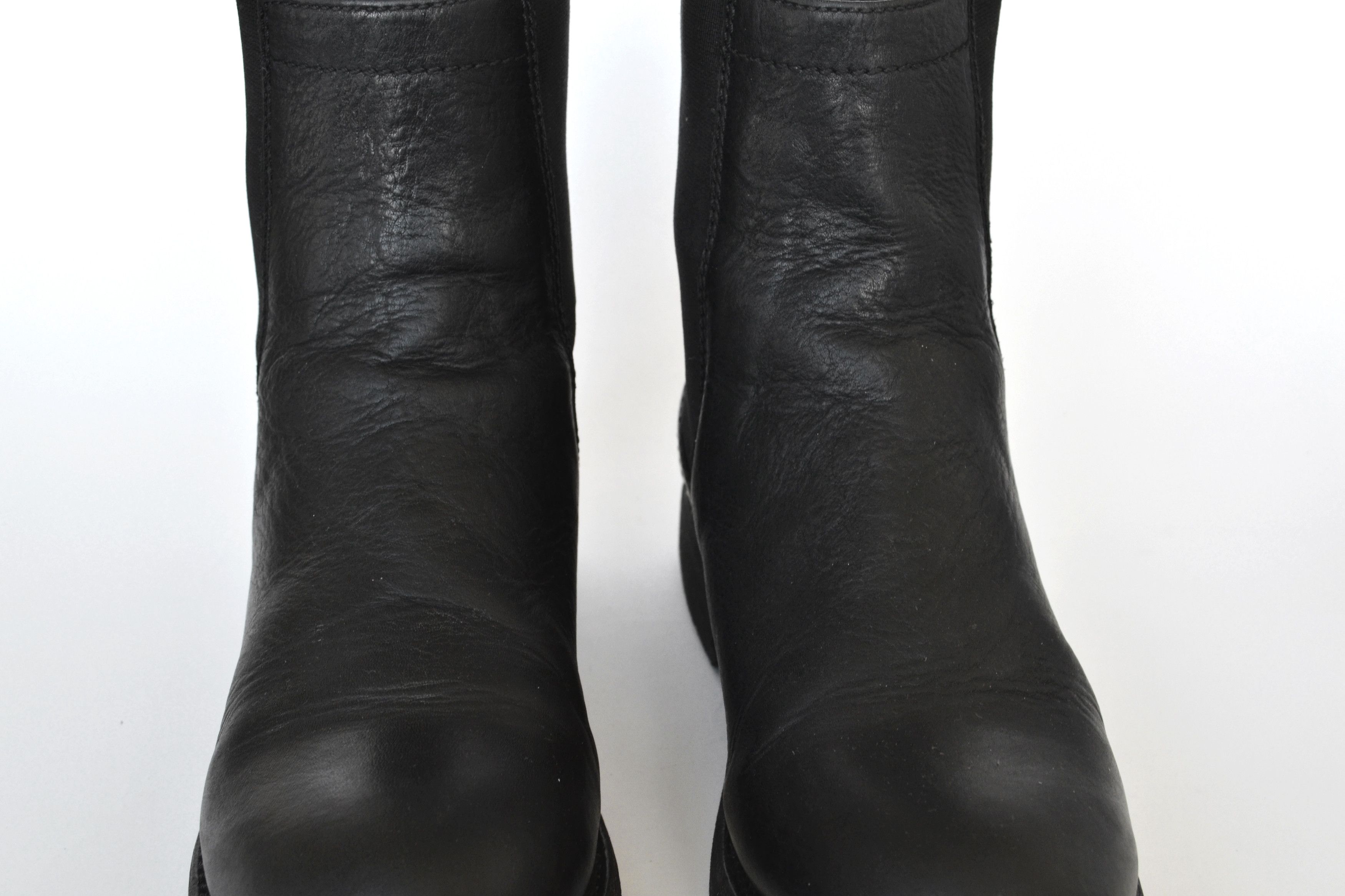 Dirk Bikkembergs Dirk Bikkembergs Chelsea Boots Black Leather Vintage Size US 9 / IT 39 - 9 Thumbnail