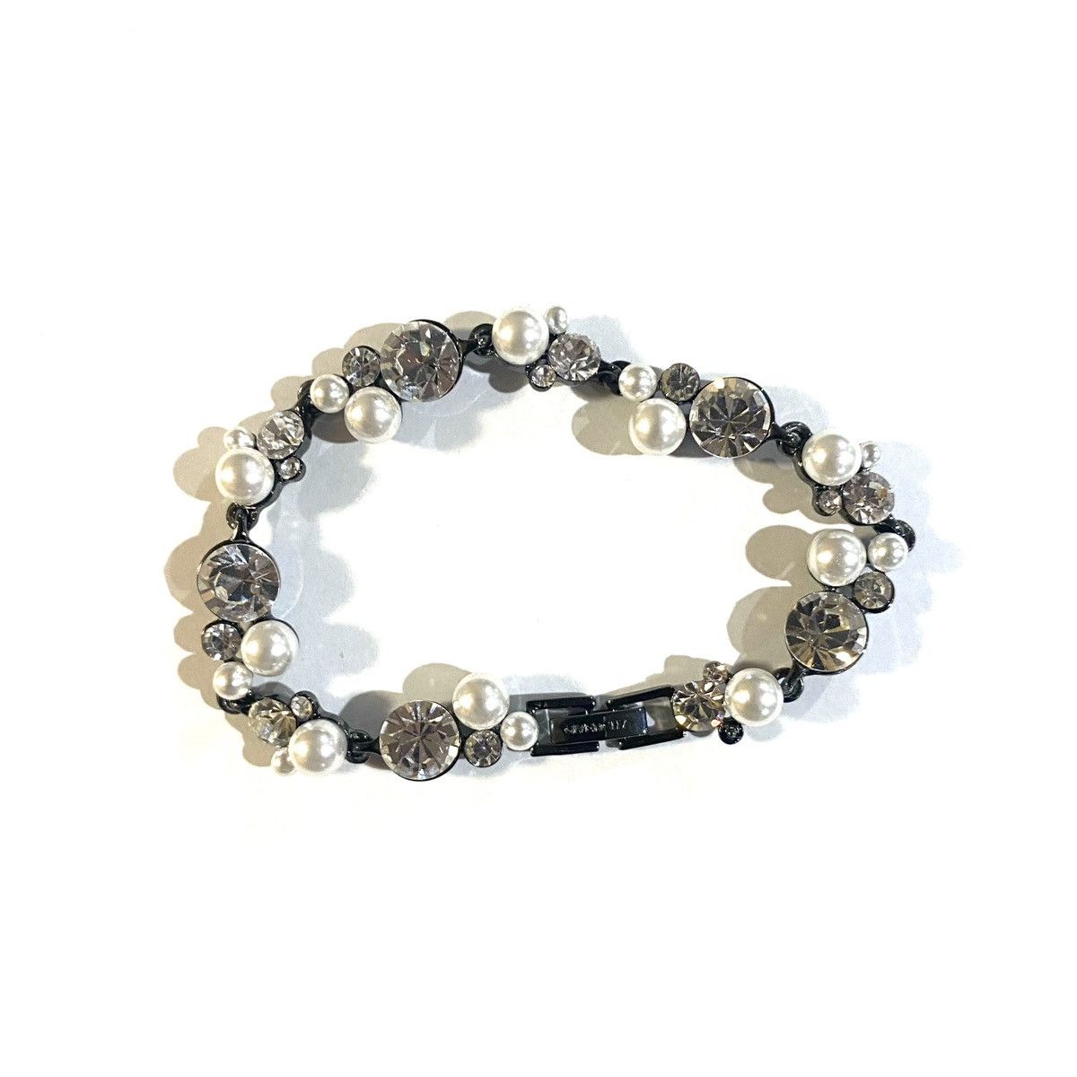 Pre-owned Givenchy Black Silver Pearl Bracelet