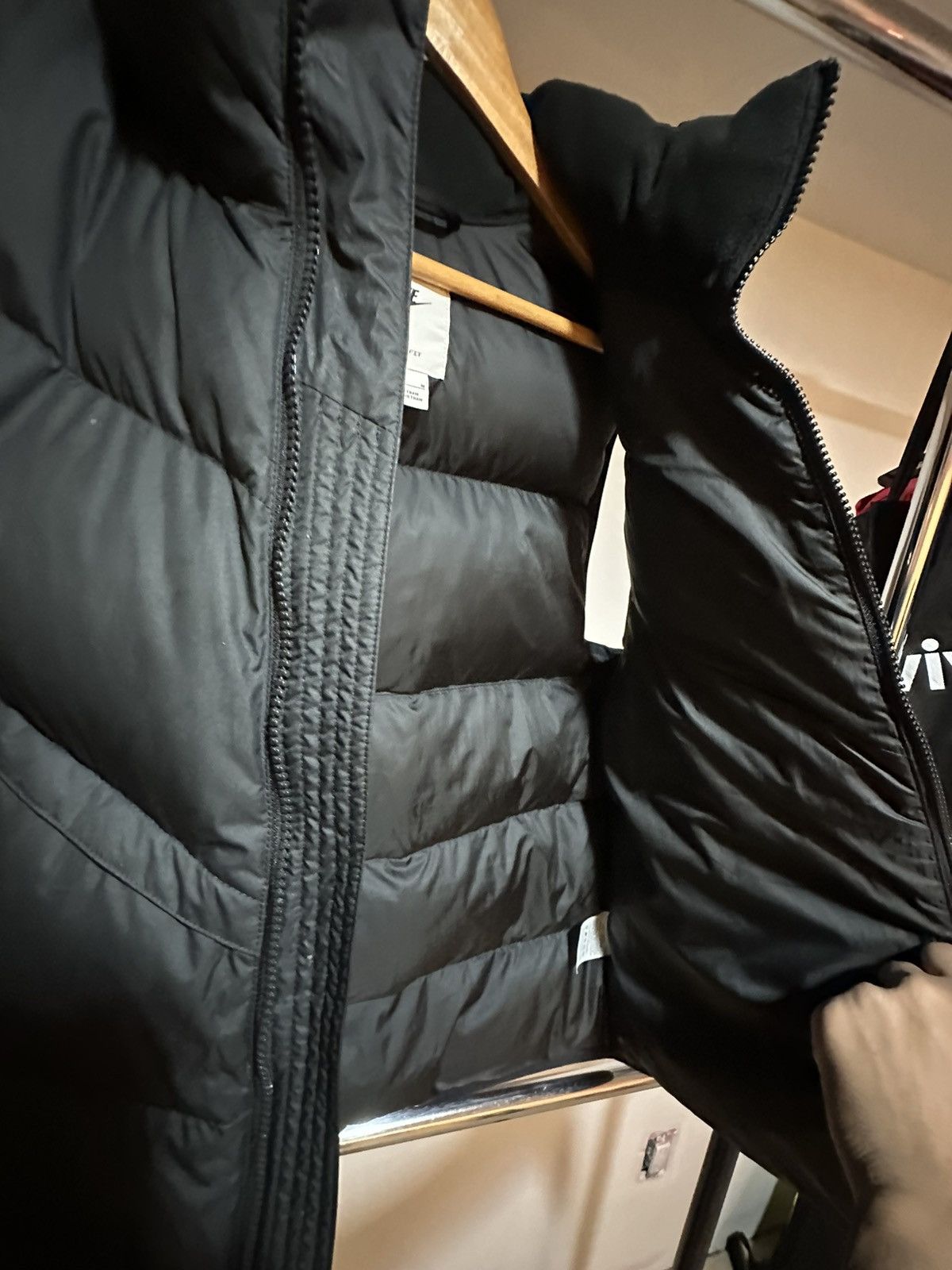 Nike Nike Storm-FIT Windrunner vest Size US M / EU 48-50 / 2 - 5 Thumbnail