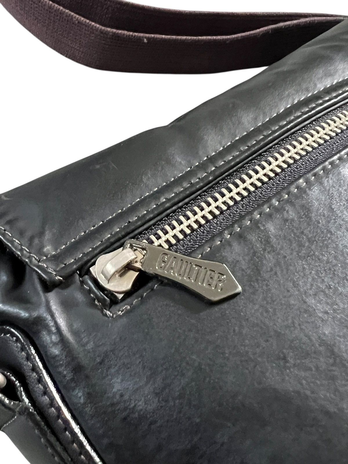 Jean Paul Gaultier 1990s Jean Paul Gaultier Leather Sling Bag Size ONE SIZE - 5 Thumbnail