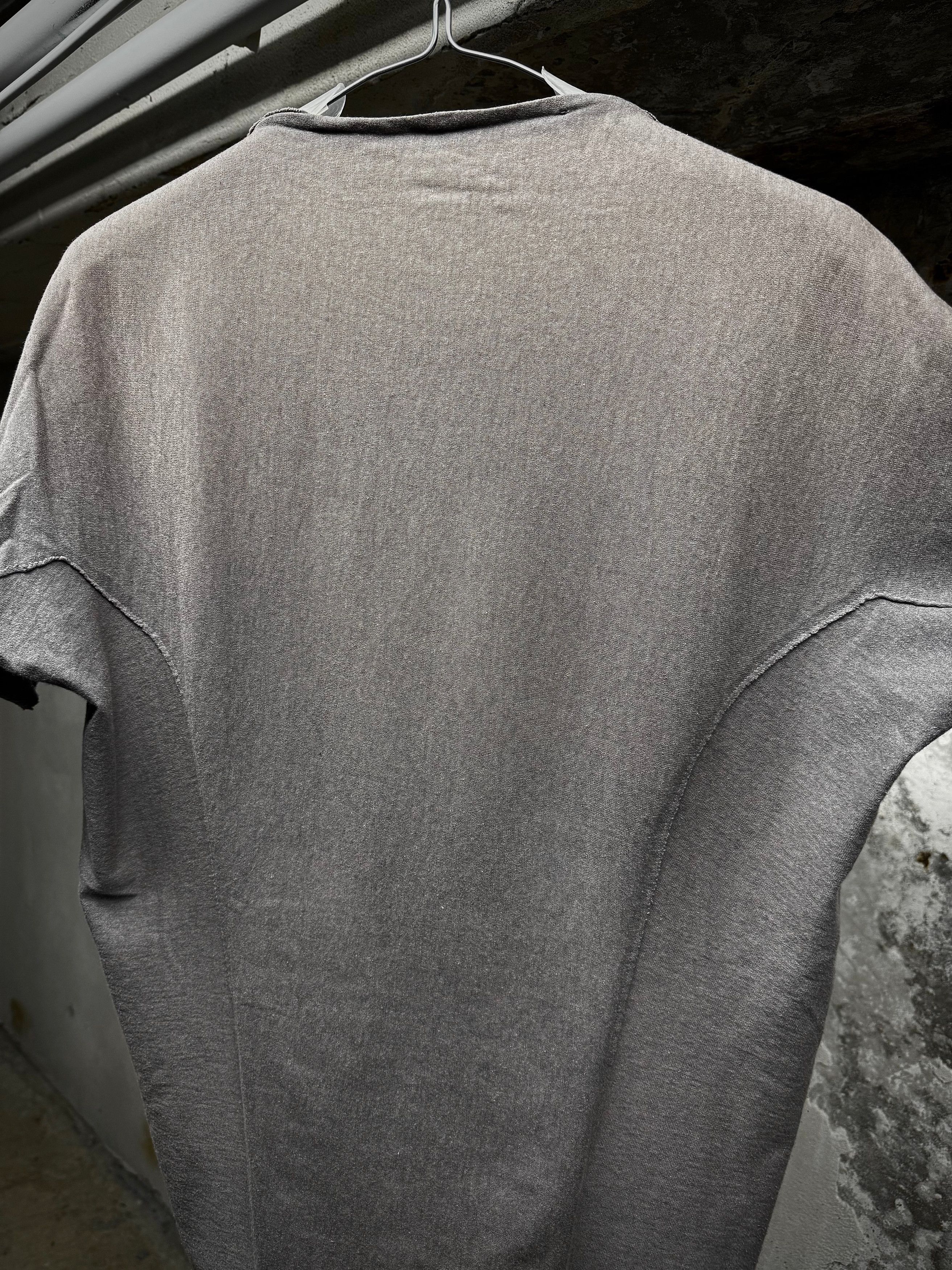 Devoa DEVOA 2010s Gradient Grey Raglan Anatomical T-shit Size US M / EU 48-50 / 2 - 5 Thumbnail