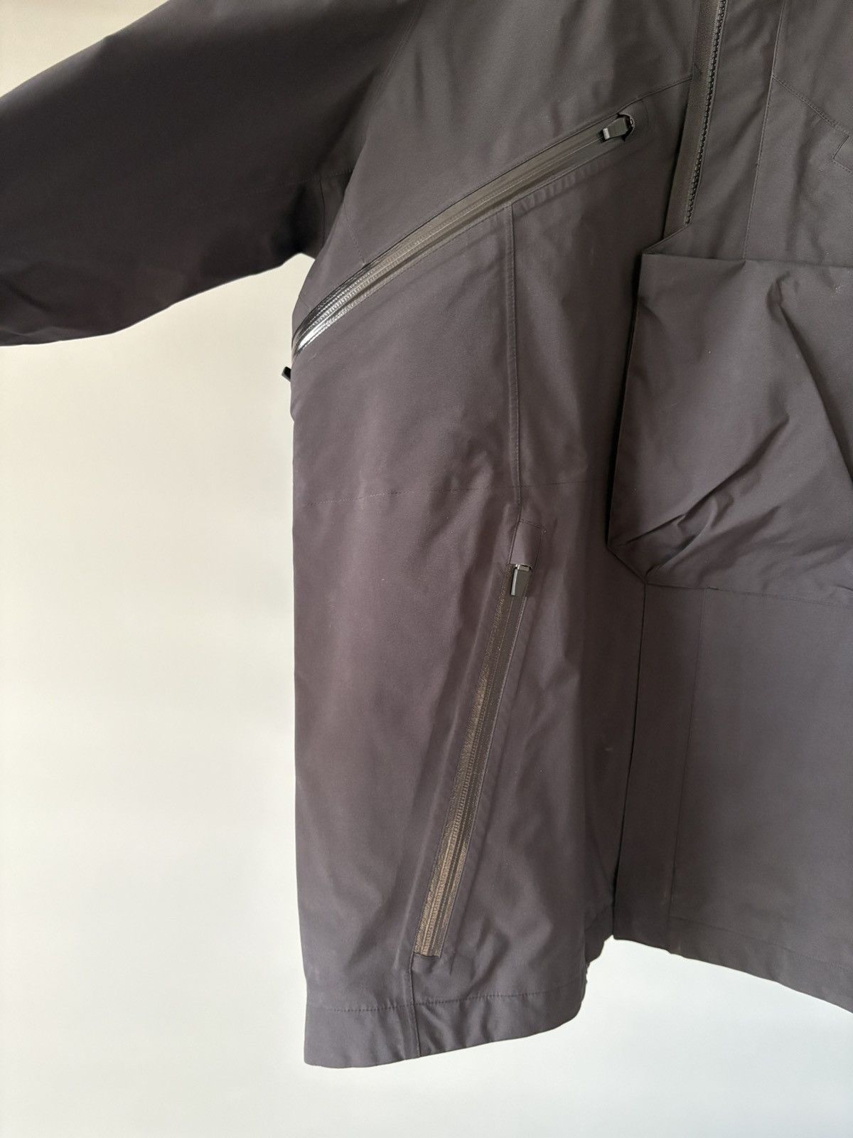 Acronym Acronym J1A-GT 2.2 Size US XL / EU 56 / 4 - 9 Thumbnail