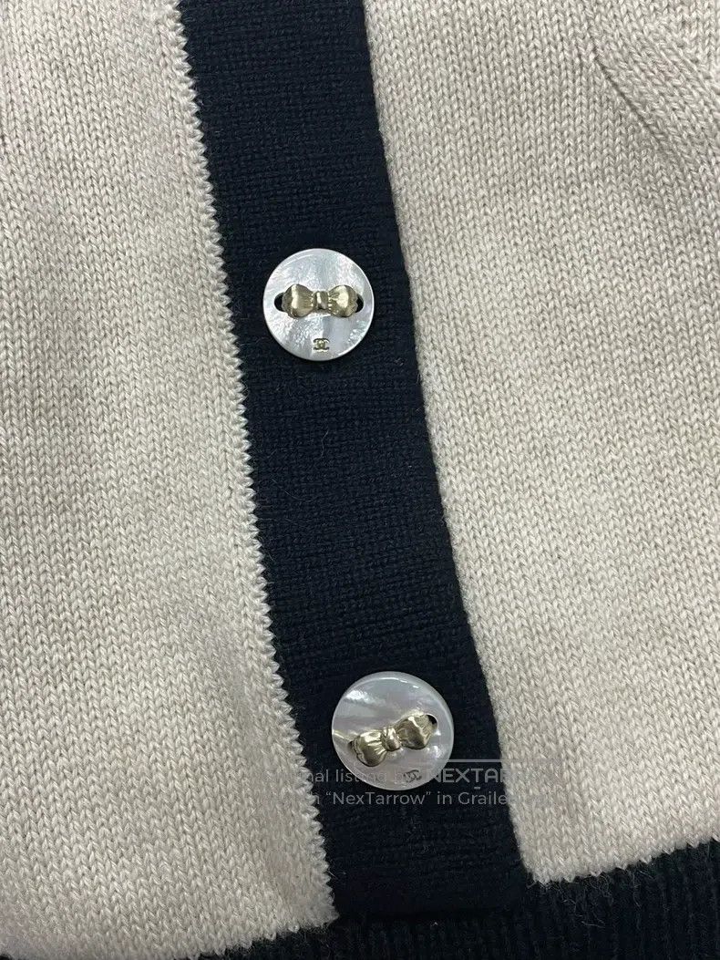 Chanel Chanel 25K beige and black cashmere knitted cardigan coat Size XS / US 0-2 / IT 36-38 - 2 Thumbnail