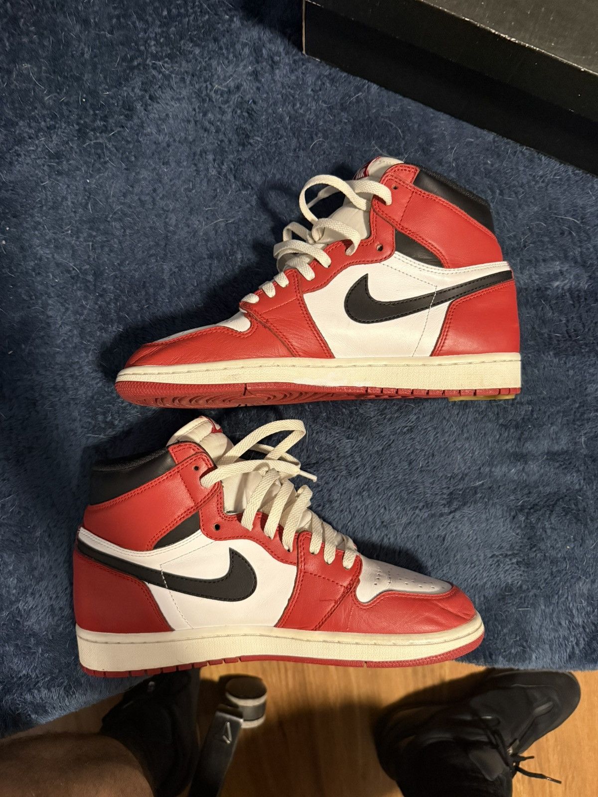 Jordan Brand 2015 Jordan 1 chicago high Size US 10 / EU 43 - 3 Thumbnail