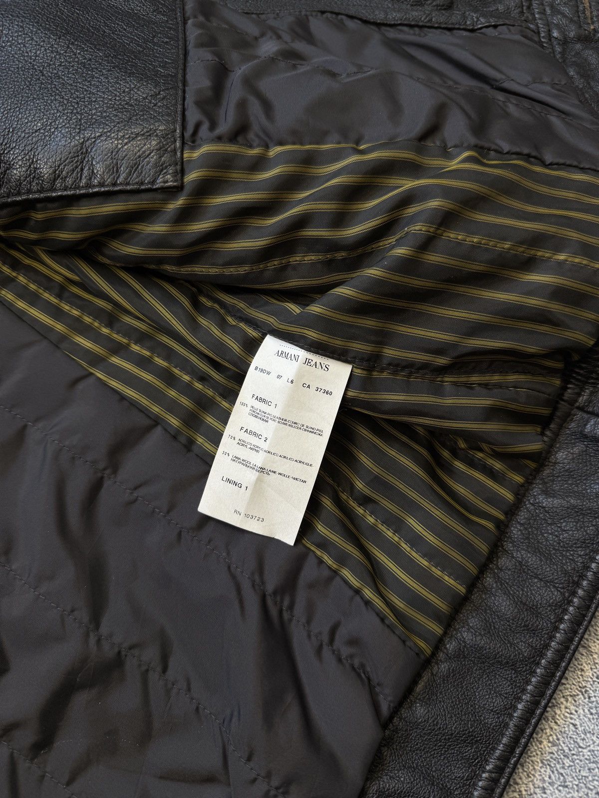 Giorgio Armani Vintage Giorgio Armani Leather Jacket Size L Size US L / EU 52-54 / 3 - 23 Thumbnail