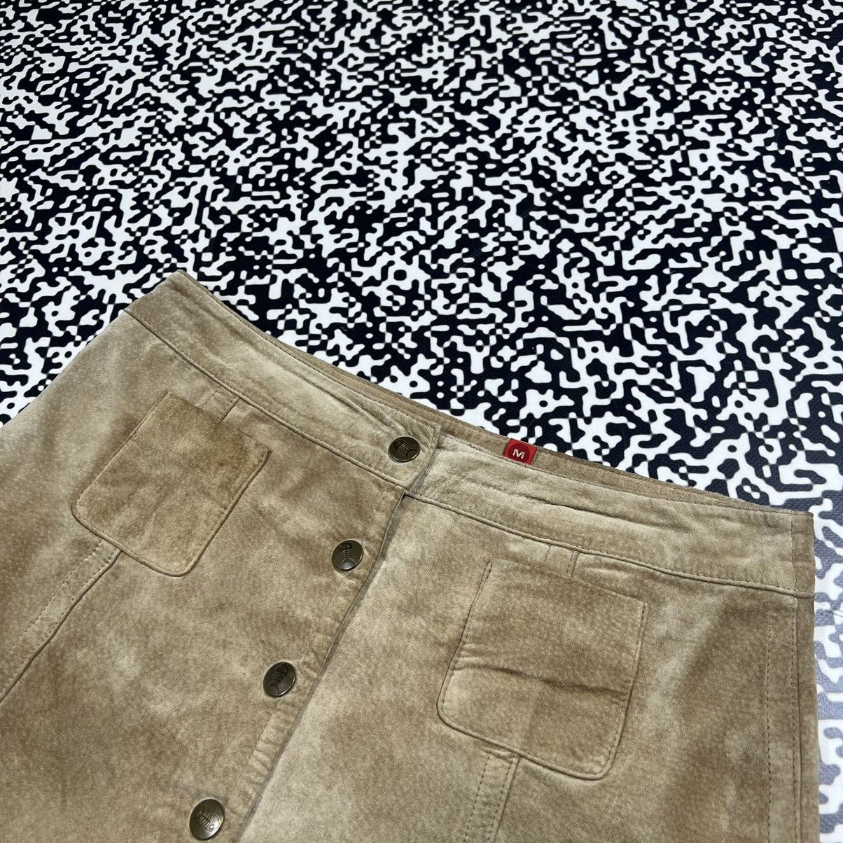 Japanese Brand Vintage Y2K Fishbone Leather Mini Skirt Japanese 90s Style Size 27" / US 4 / IT 40 - 7 Thumbnail