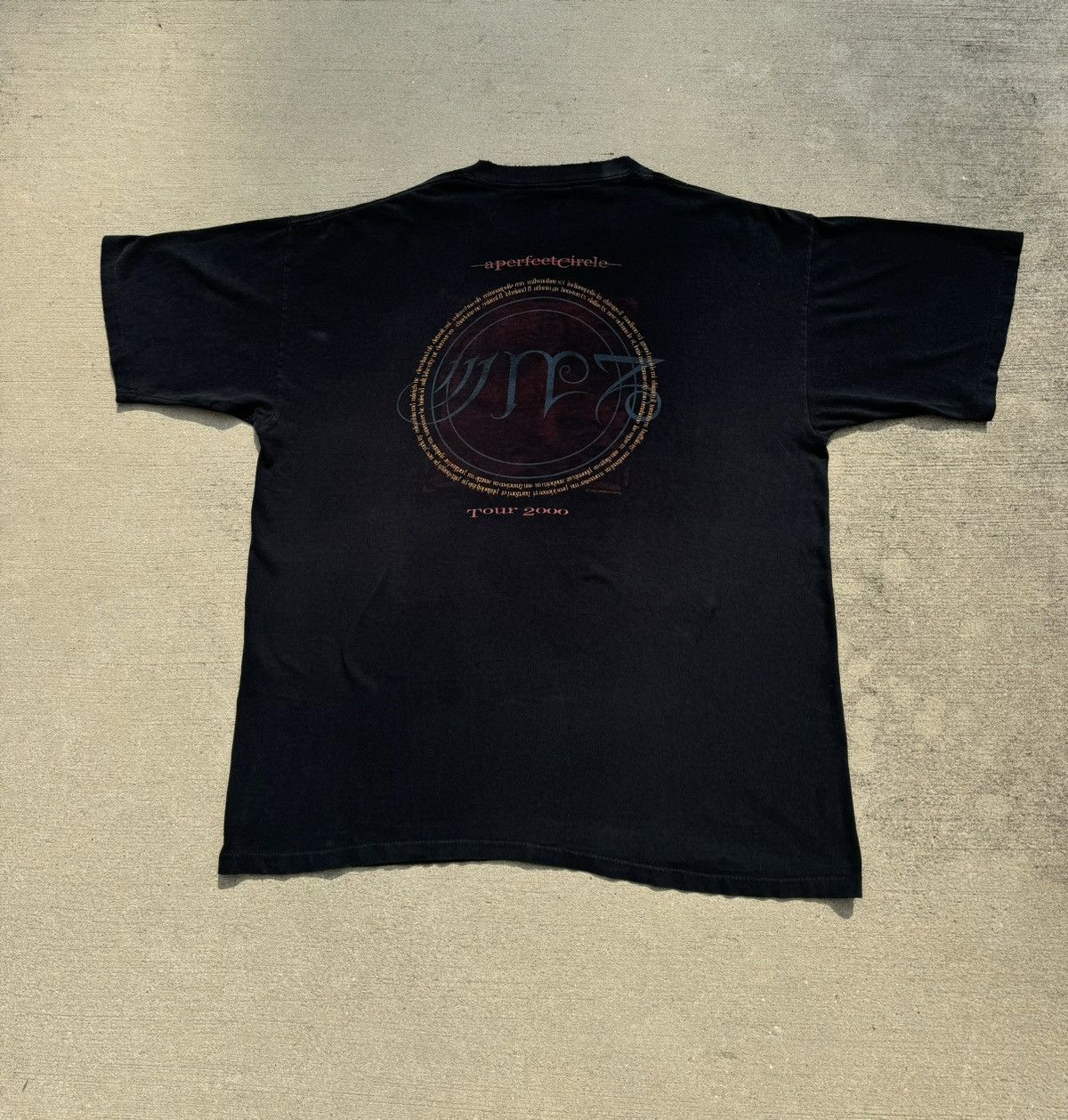 Band Tees × Vintage A perfect Circle Tour 2000 thrashed fader GRAIL rare Size US XL / EU 56 / 4 - 1 Thumbnail
