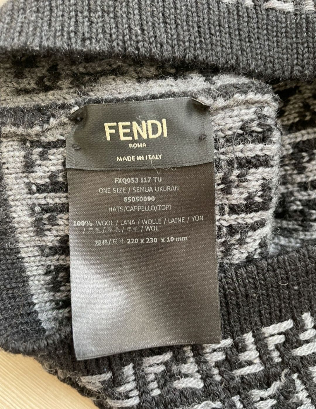 Fendi Fendi monogram Beanie Size ONE SIZE - 5 Thumbnail