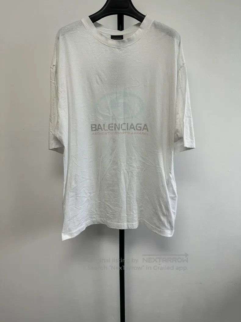 Balenciaga Balenciaga Distressed Blue Logo Letter Pattern Crew Neck S Size US S / EU 44-46 / 1 - 1 Thumbnail