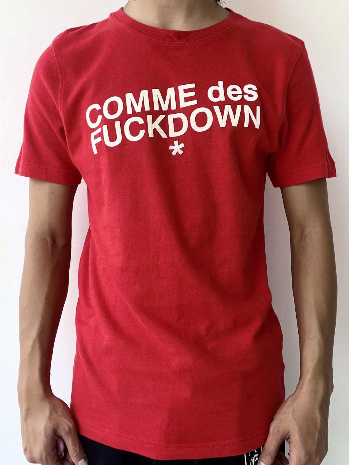 Comme des Garcons Comme Des Fuck Down Tee Size US M / EU 48-50 / 2 - 1 Thumbnail