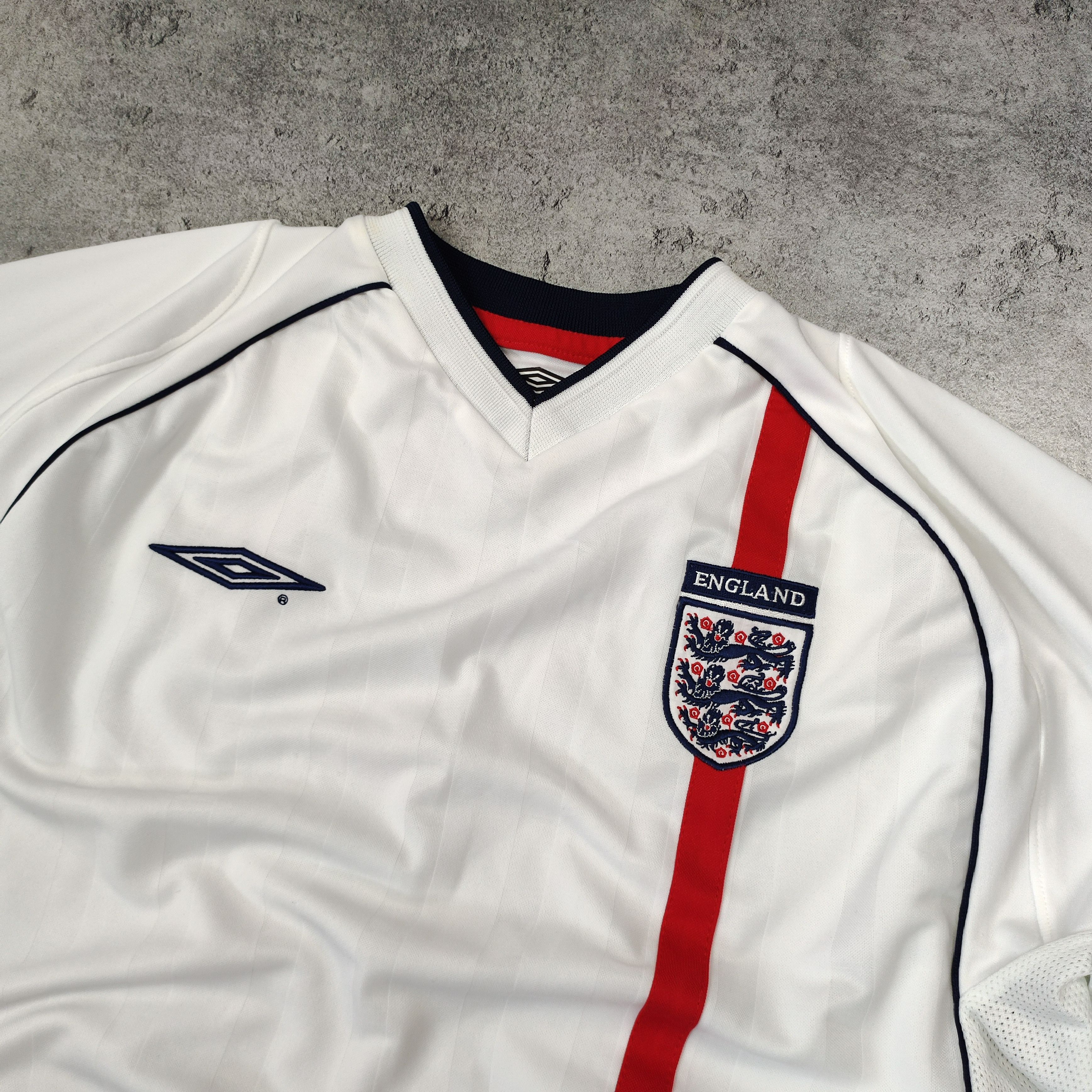 Vintage RARE Vintage OG 2001 Umbro x England National Team Jersey Size US XL / EU 56 / 4 - 4 Thumbnail