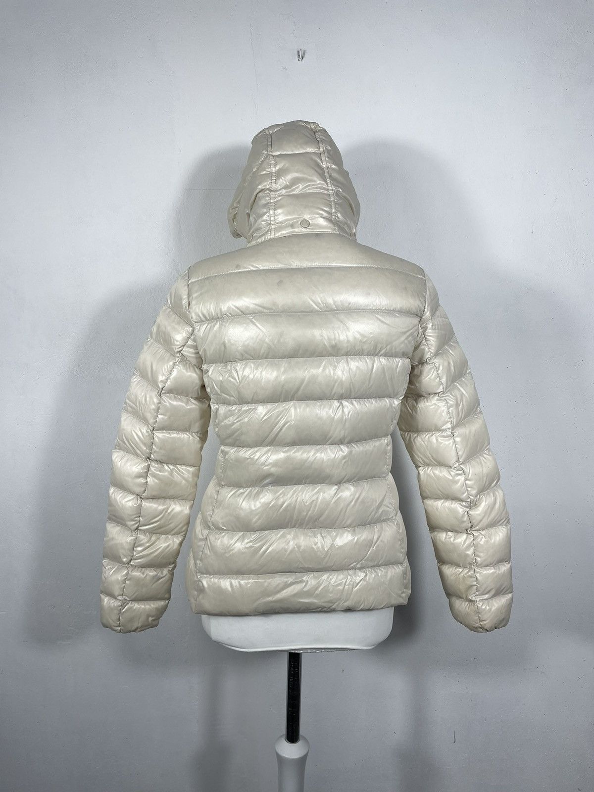Designer × Moncler Moncler Beige Puffer Hood Down Jakcet Coat Luxury Designer Size S / US 4 / IT 40 - 6 Thumbnail