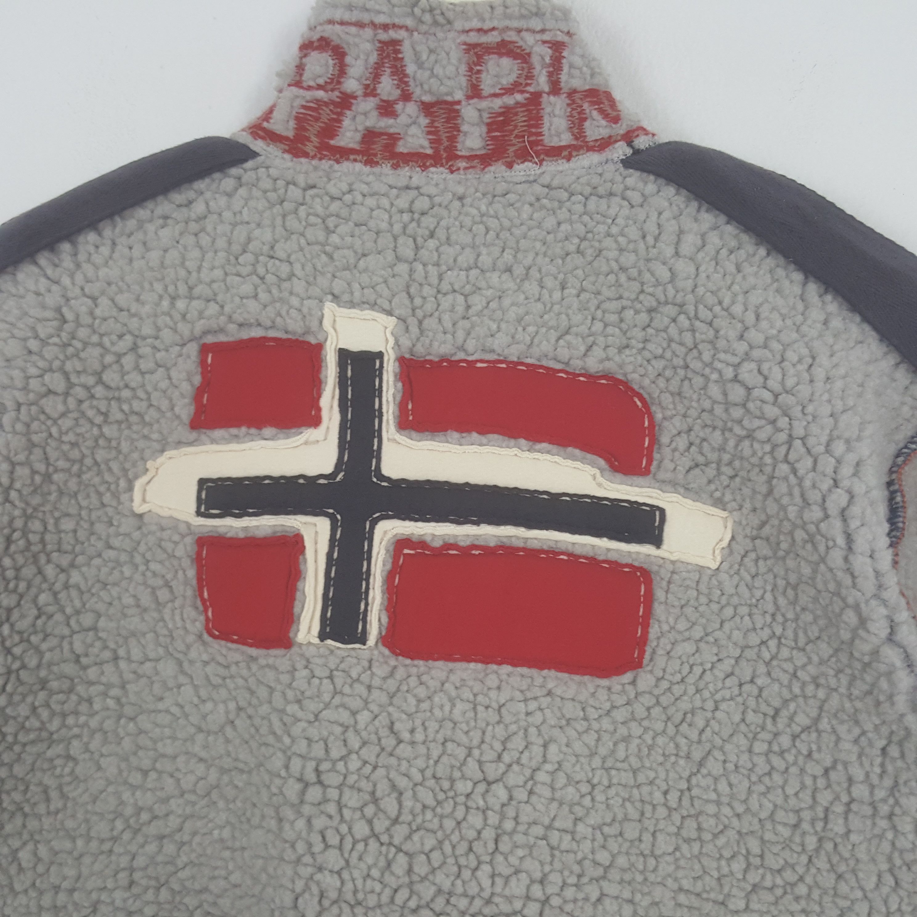 Napapijri × Vintage Vintage Napapijri Outdoor Activity Sherpa Jacket Size US M / EU 48-50 / 2 - 3 Thumbnail