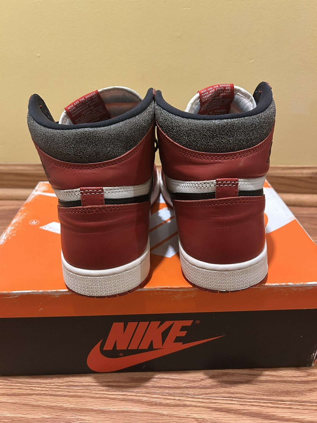 Jordan Brand Jordan 1 Chicago Lost And Found DZ5485-612 NEXT DAY SHIPPING Size US 12.5 / EU 45-46 - 4 Thumbnail