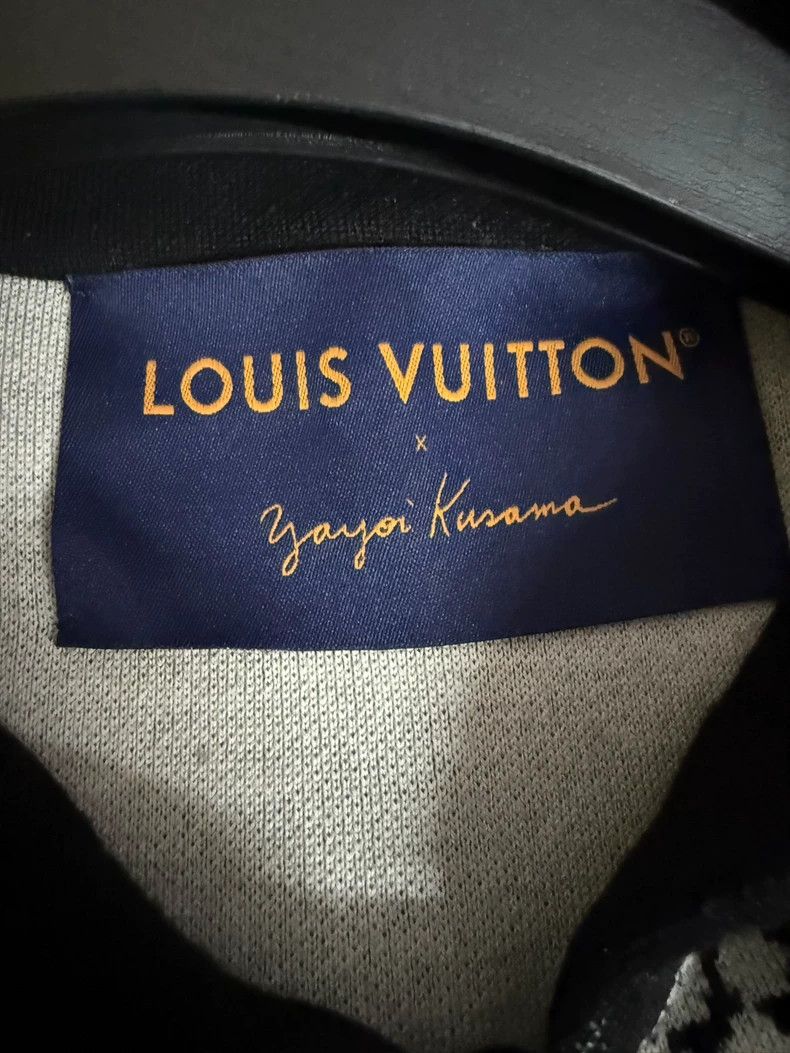 Louis Vuitton Louis Vuitton Yayoi Kusama Signature Long Sleeve hoodie 250 Size US XL / EU 56 / 4 - 7 Thumbnail