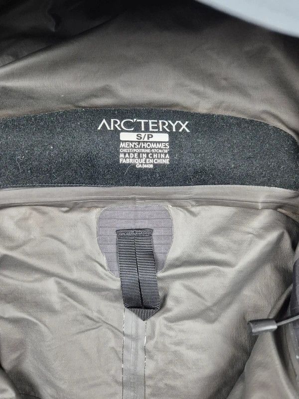 Arc'teryx Arc'teryx Mens Black Beams Patchwork Beta SL Raincoat Size S Size US S / EU 44-46 / 1 - 8 Thumbnail