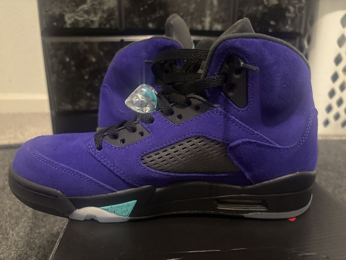 Jordan Brand Jordan 5s Alternate Grapes Size US 9 / EU 42 - 3 Thumbnail