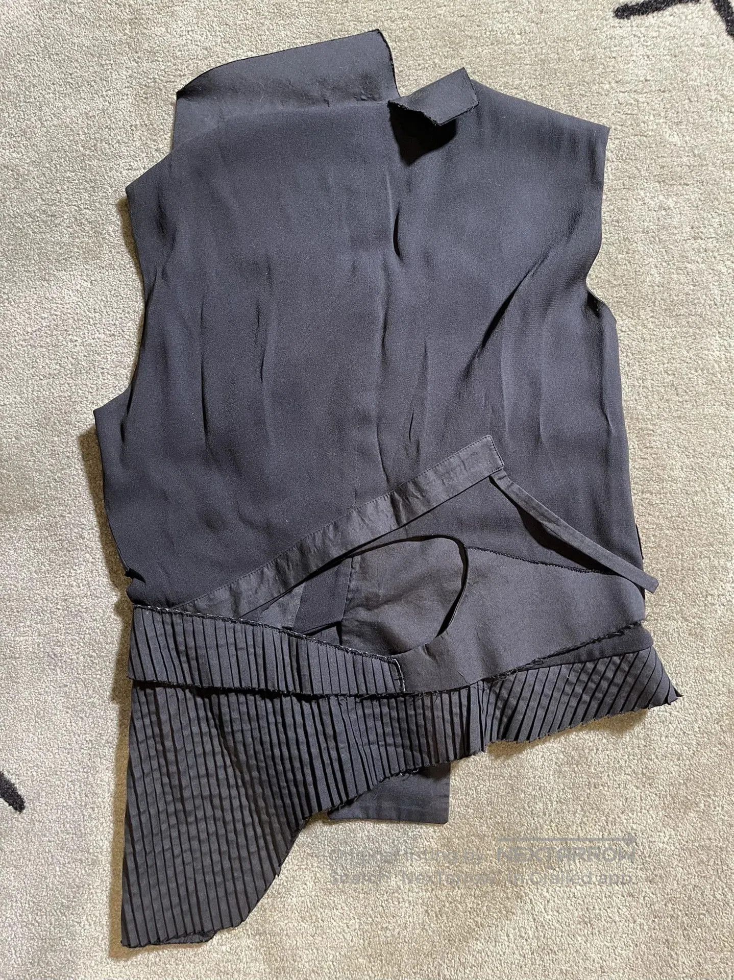 Hussein Chalayan Hussein Chalayan Women's Jacket Vest. Size S / US 4 / IT 40 - 2 Thumbnail