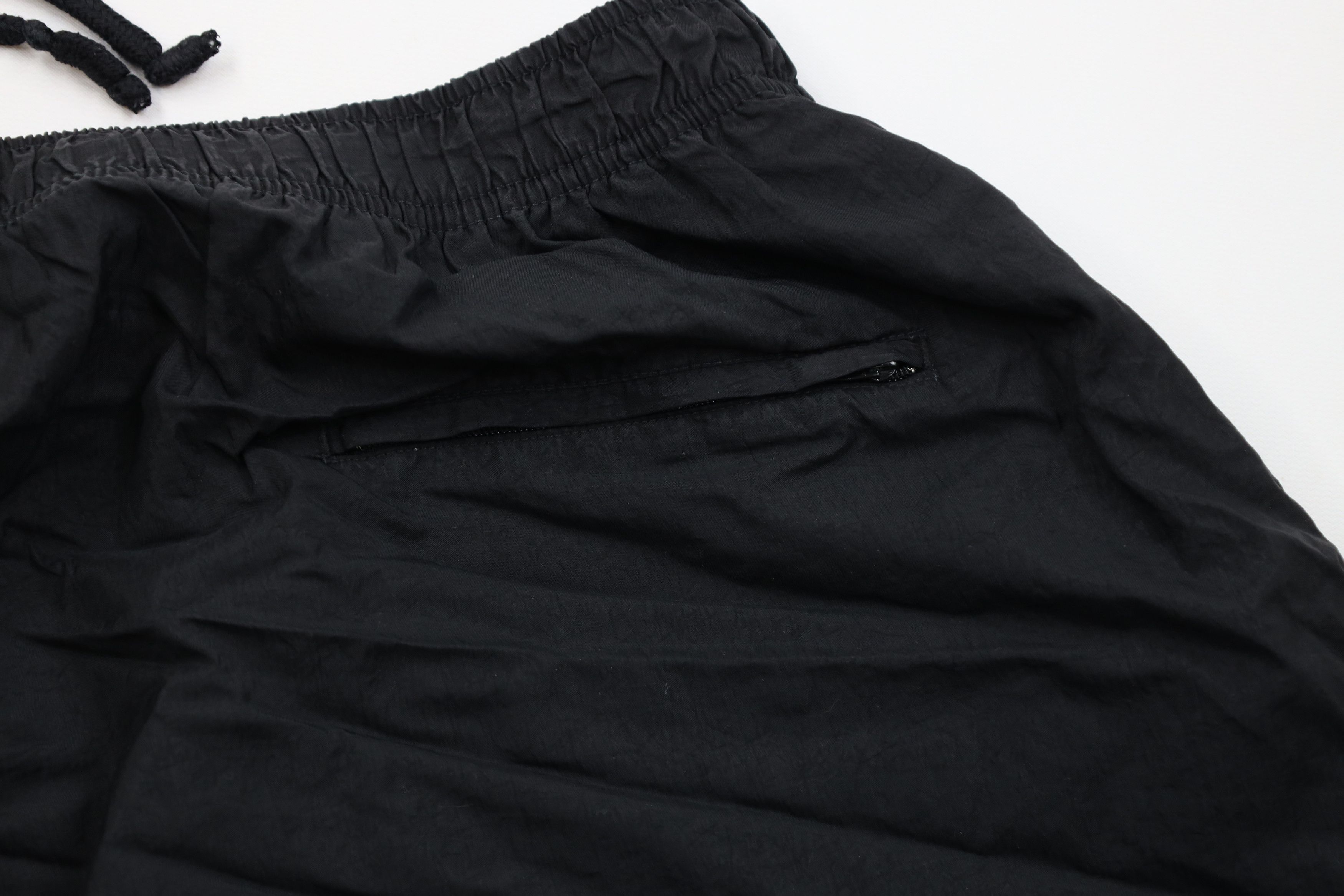 Reebok Vintage 90s Reebok Lined Above Knee Shorts Baggies Black Size US 38 / EU 54 - 11 Thumbnail