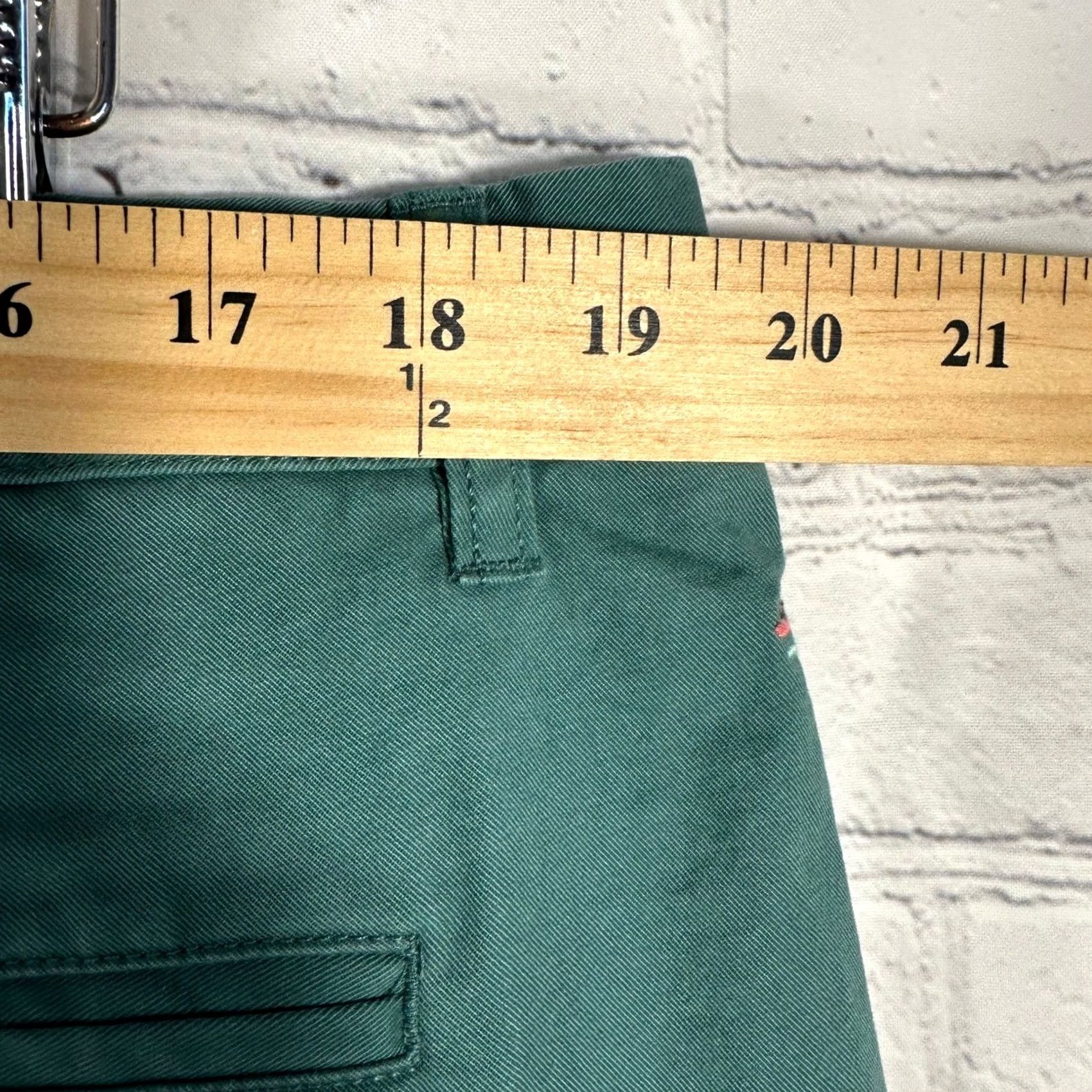 Bonobos Bonobos Chino Shorts 38 Green Embroidered Lobster Nautical 9 Inseam Casual Mens Shorts Size US 38 / EU 54 - 6 Thumbnail