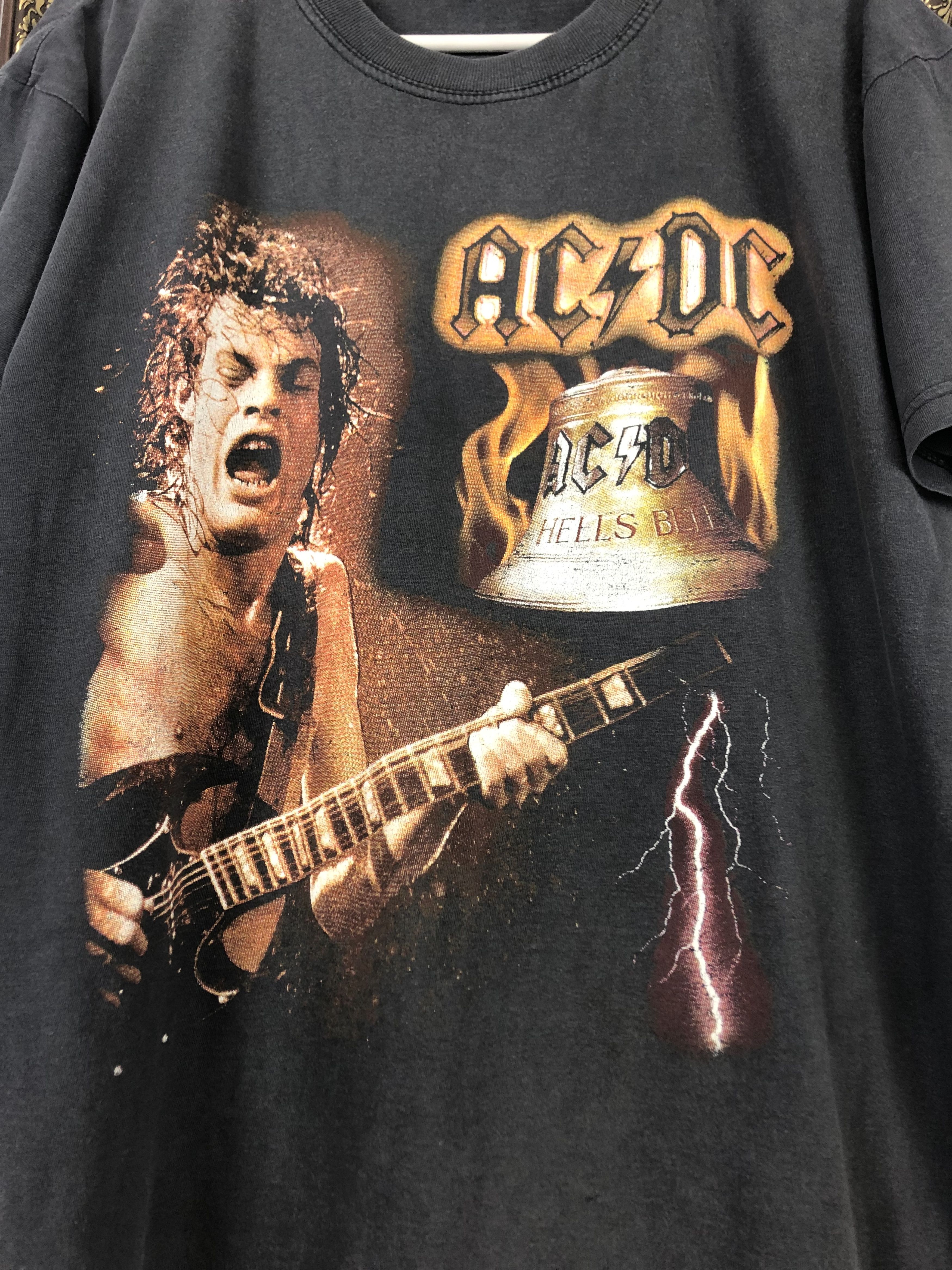 Band Tees Vintage AC/DC Hell's Bells Tee Band Shirt Rare Hype Rare Size US M / EU 48-50 / 2 - 5 Thumbnail