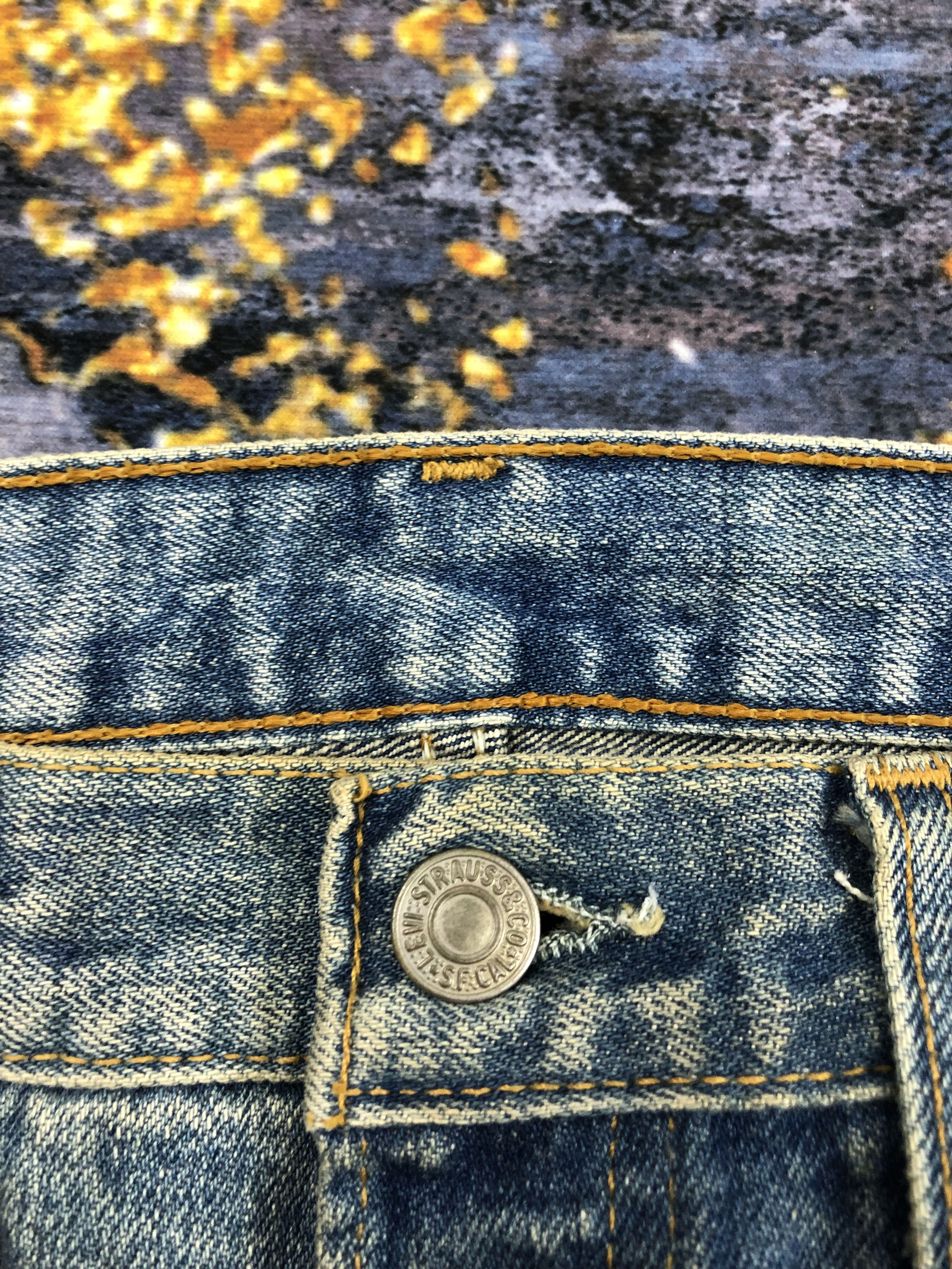 Levi's Vintage 90s Levi's 501 Button Fly Blue Faded Jeans DPP0091 Size US 32 / EU 48 - 8 Thumbnail