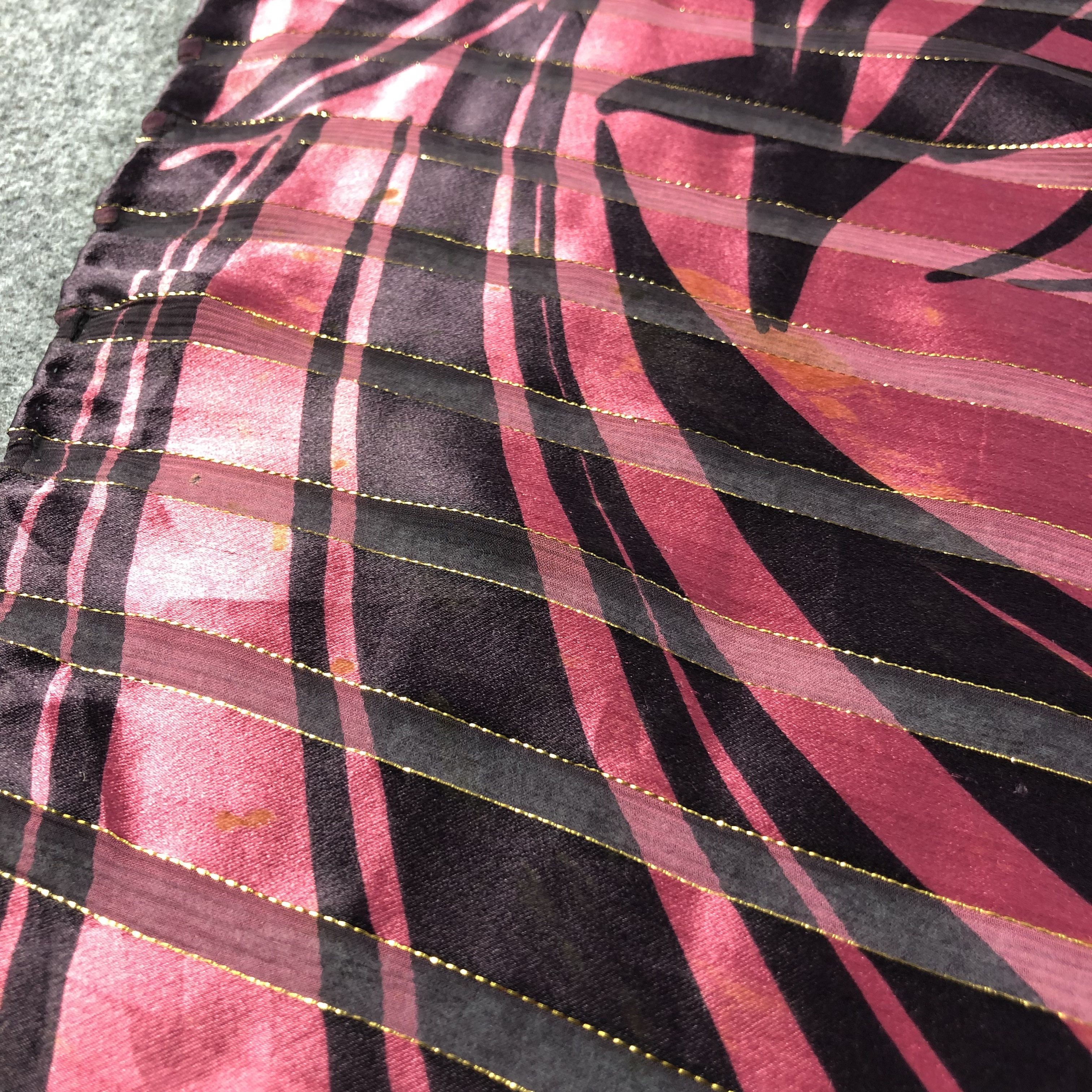 Japanese Brand Luxury Floral Slit Thread Silk Scarf M740 Size ONE SIZE - 6 Thumbnail