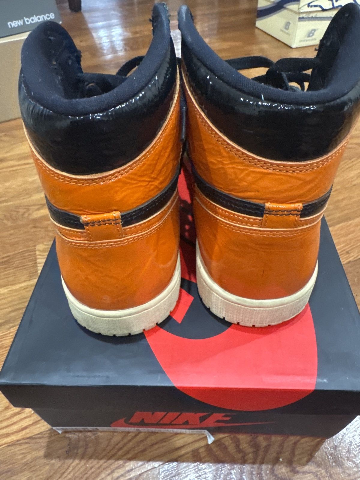 Jordan Brand × Nike Air Jordan 1 Retro High OG Shattered Backboard 3.0 Size US 9 / EU 42 - 5 Thumbnail