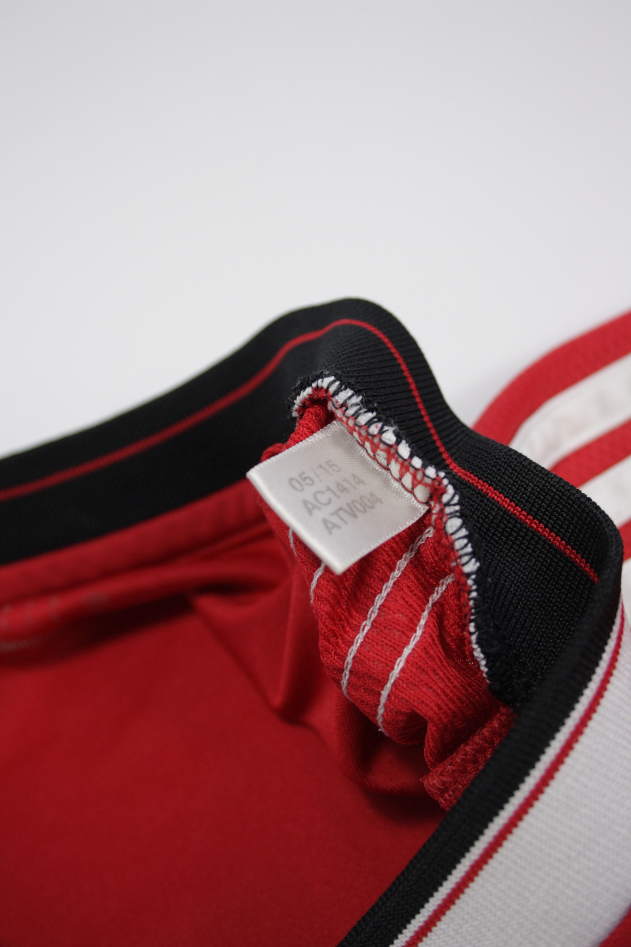Adidas Adidas Manchester United 2015/16 Home Football Shirt Size US L / EU 52-54 / 3 - 6 Thumbnail