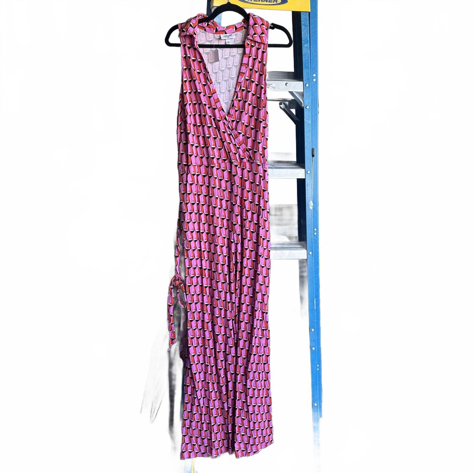 Diane von Furstenberg Diane von Furstenberg Pink Geometric Print jumpsuit- Size 1X Size 40" / US 18 - 1 Thumbnail