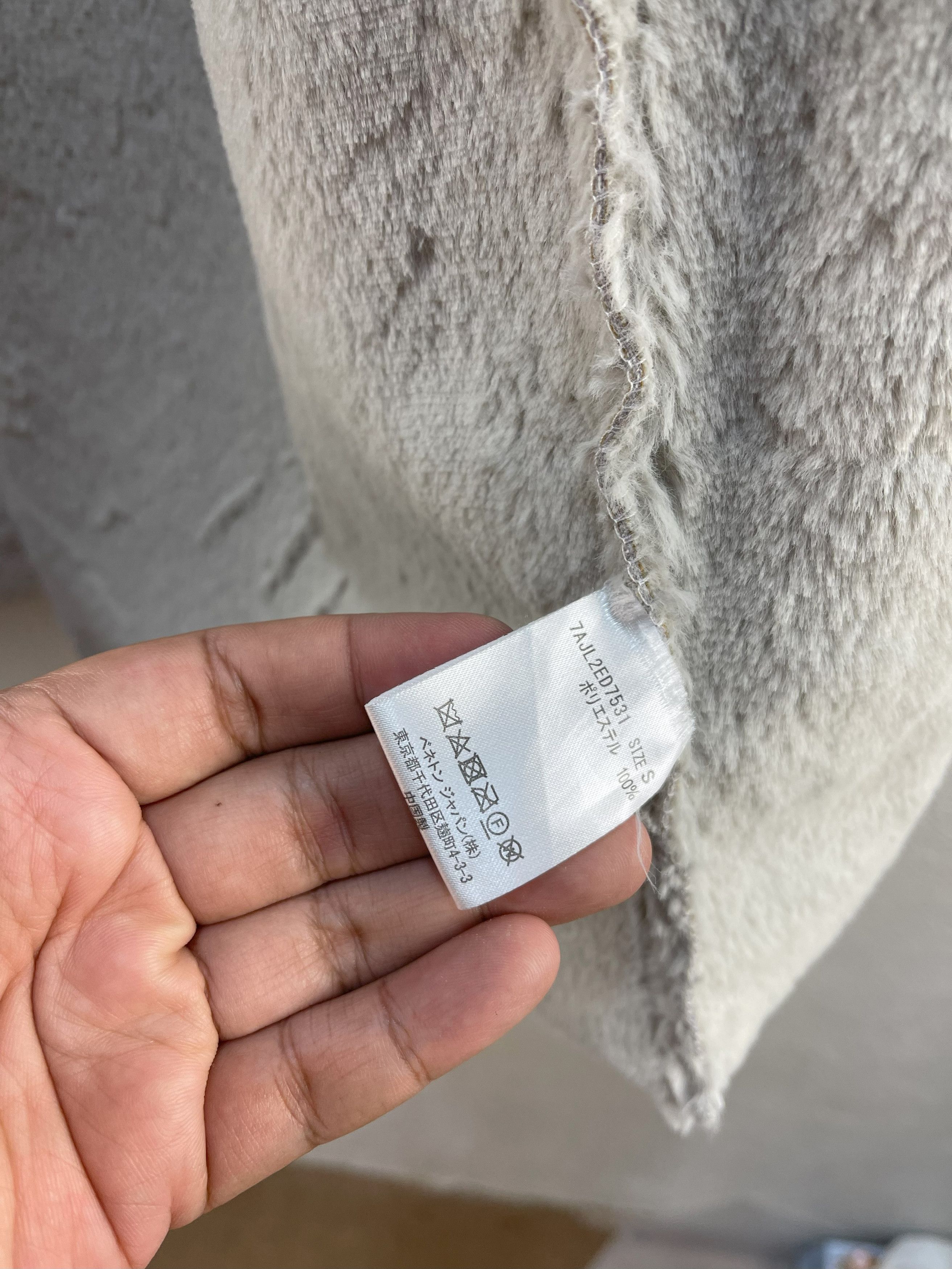 United Colors Of Benetton United Colour Of Benetton Faux Fur Jacket Size US S / EU 44-46 / 1 - 10 Thumbnail