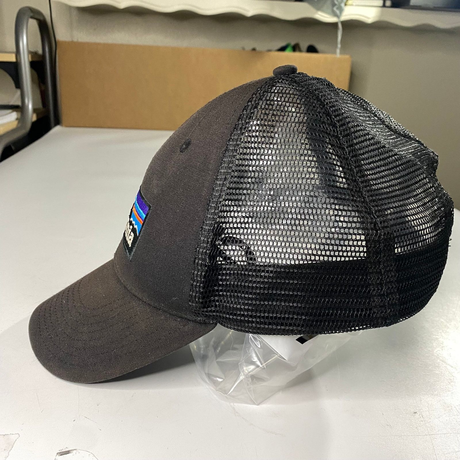 Patagonia Patagonia p-6 Snapback Trucker Hat Black Gorpcore Size ONE SIZE - 4 Thumbnail
