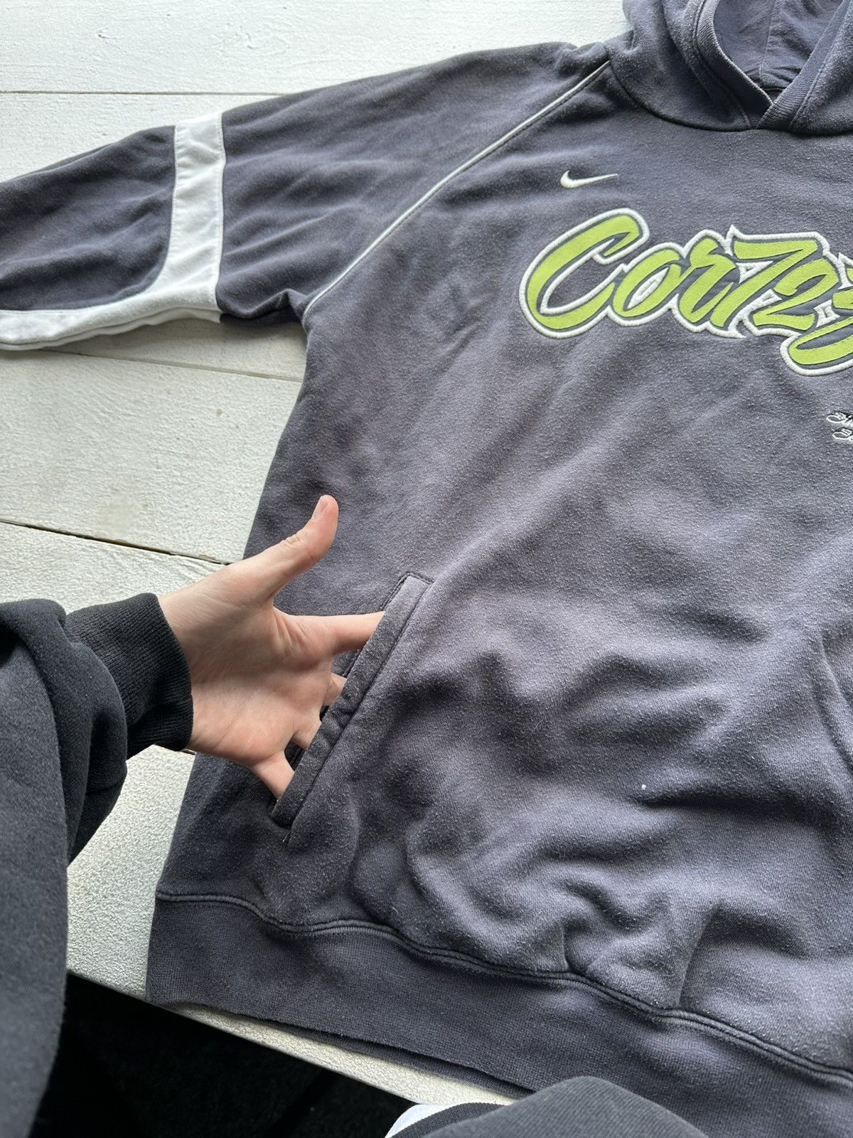Nike × Vintage 🚨 Vintage Y2K Nike Cortez Hoodie Big Logo drill rare faded Size US M / EU 48-50 / 2 - 7 Thumbnail