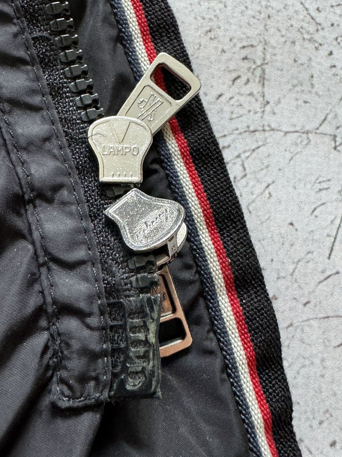 Moncler Moncler Millais puffer hooded jacket Size US L / EU 52-54 / 3 - 12 Thumbnail