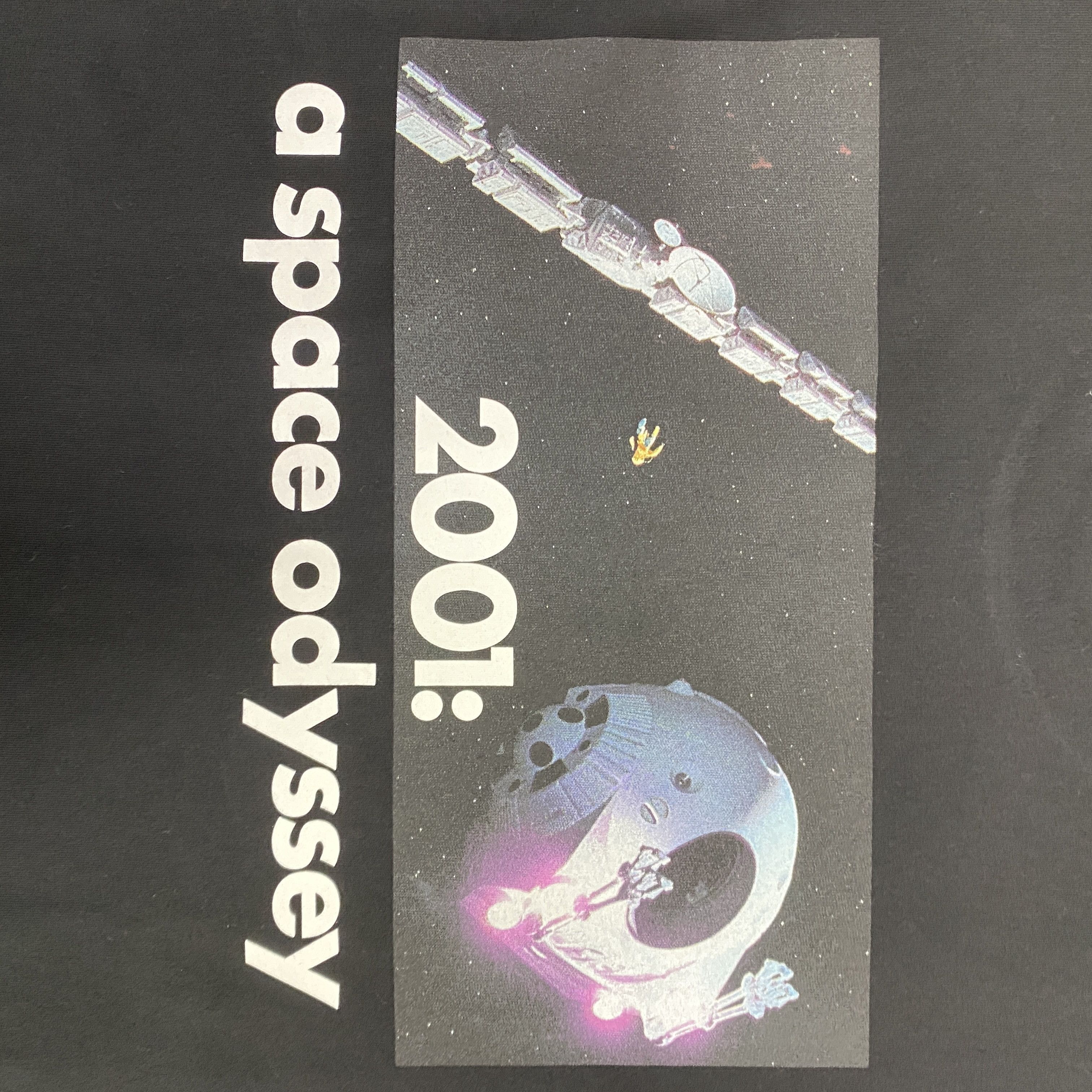 Uniqlo UNIQLO X MOVIE A SPACE ODYSSEY SHIRTS - I049 Size US M / EU 48-50 / 2 - 3 Thumbnail