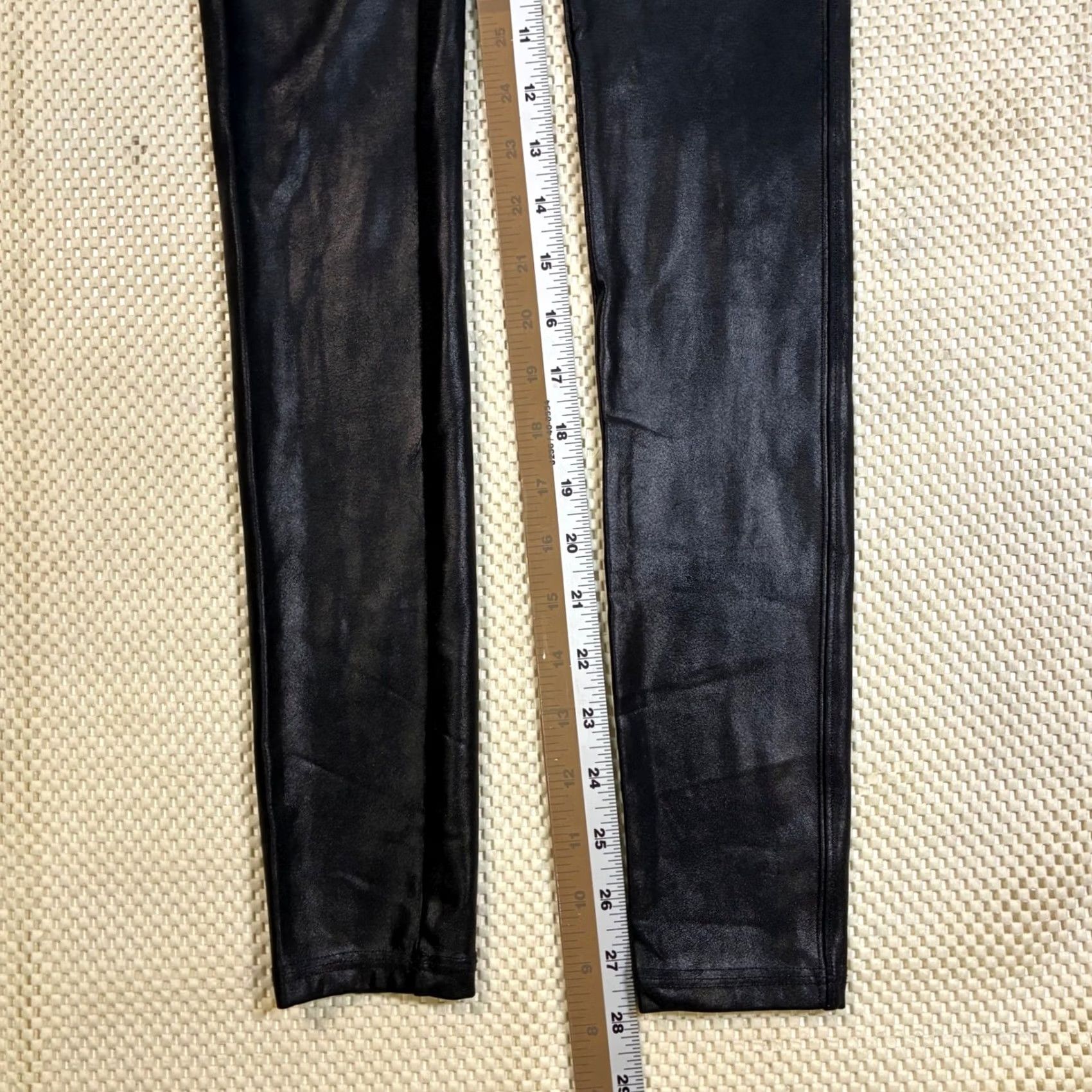 Spanx EUC SPANX Faux Leather Shine Leggings High Waist Black Womens Small Size 28" / US 6 / IT 42 - 7 Thumbnail