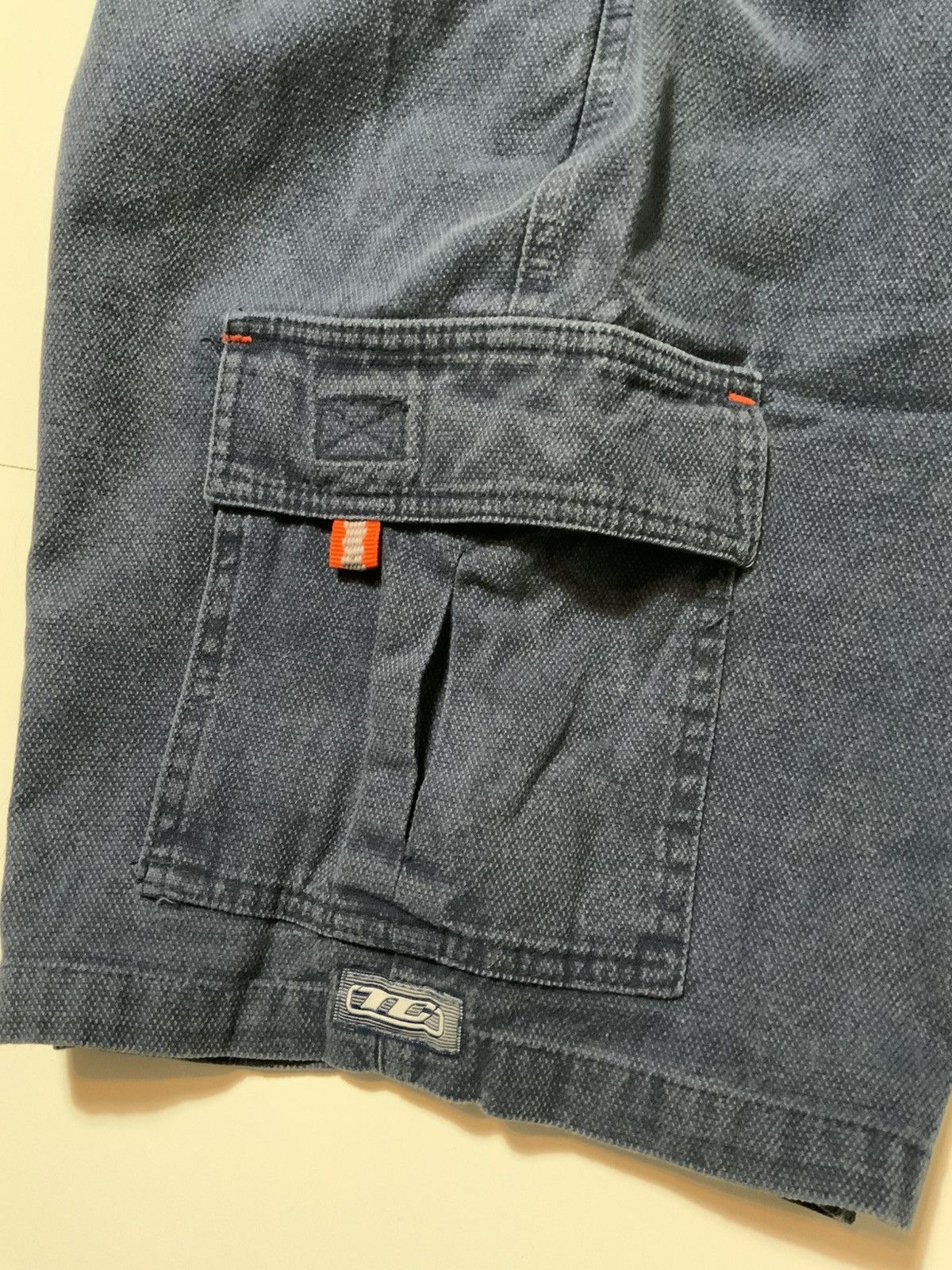 Vintage Vintage T&C Surfboards Town & Country Cargo Skate Shorts Size US 31 - 6 Thumbnail