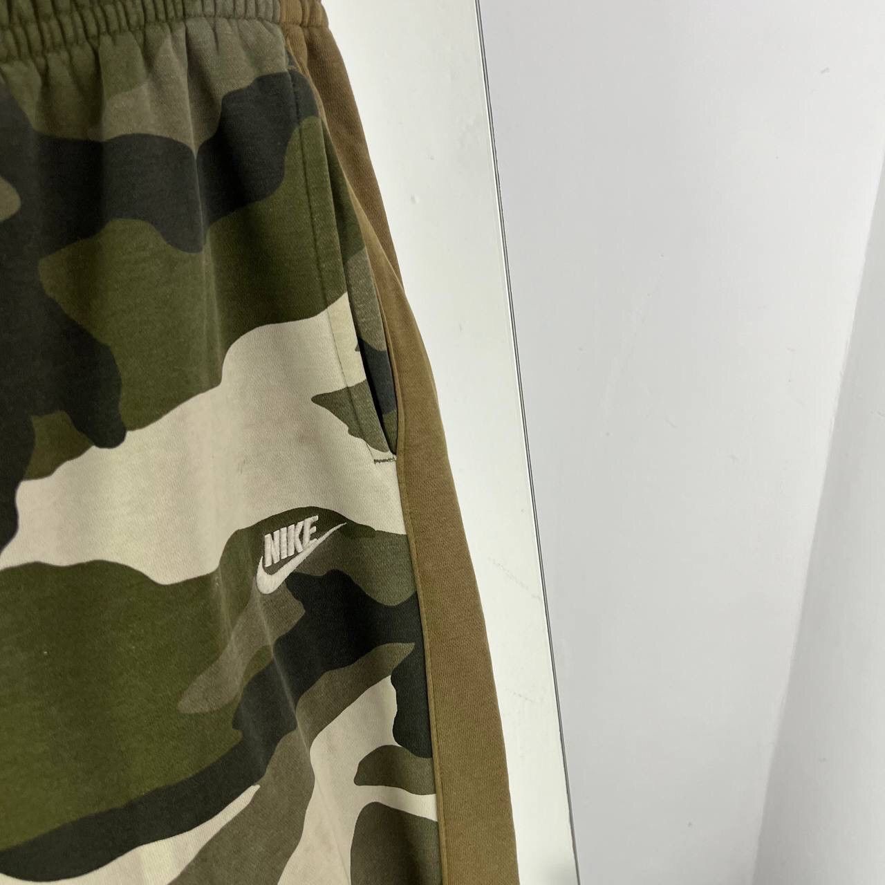 Nike Camo Nike Joggers Swoosh Pants Y2k Sweatpants Size US 38 / EU 54 - 3 Thumbnail
