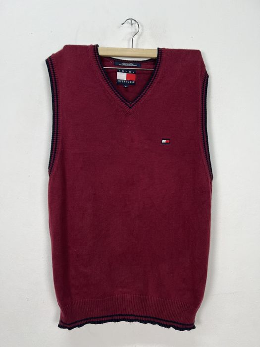 Tommy hilfiger sleeveless on sale sweater