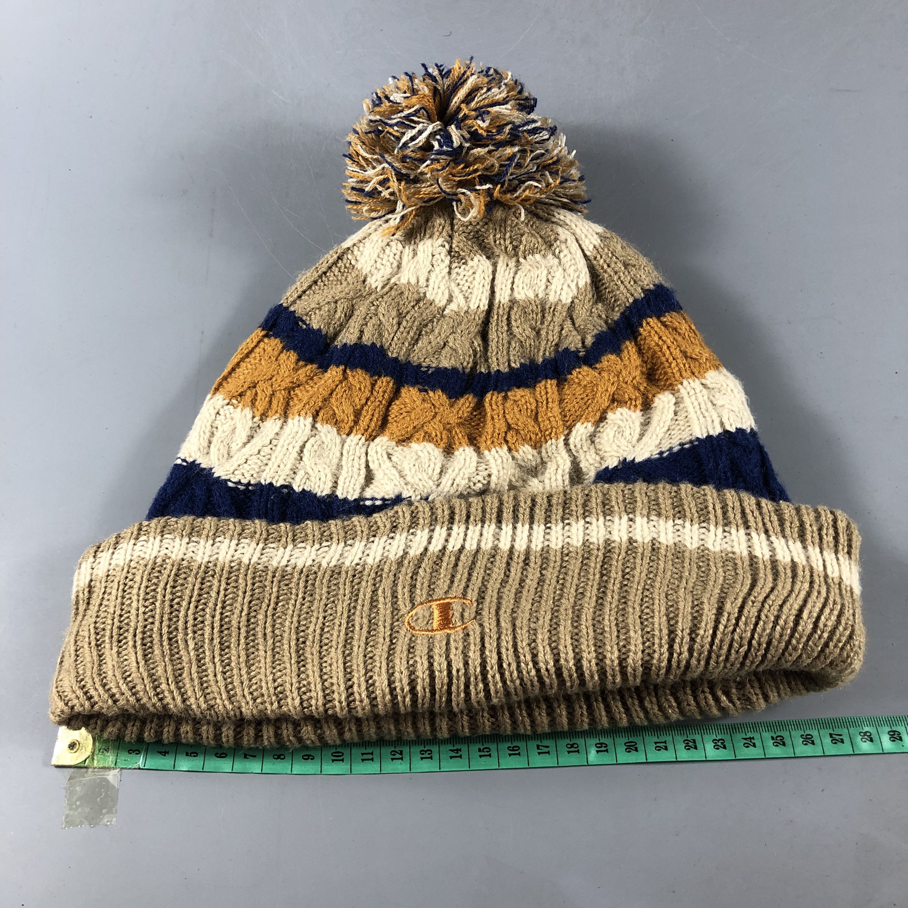 Champion Champion Cable Knit Bobble Beanie Snow Cap B514 Size ONE SIZE - 2 Thumbnail