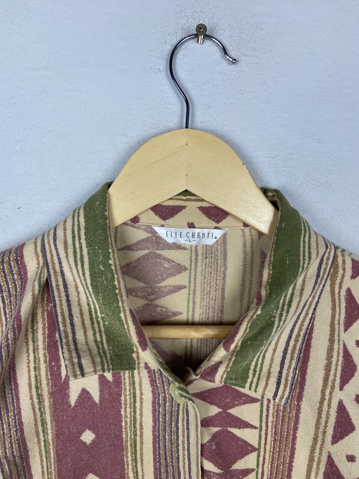 Vintage VINTAGE ELLE CHANTE NATIVE NAVAJO SOUTHWEST PATTERN SHIRT Size US L / EU 52-54 / 3 - 5 Thumbnail