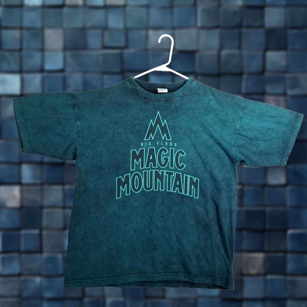 Vintage VINTAGE Yesterday's Six Flags Magic Mountain Shirt Mens XL Blue Graphic Tee Size US XL / EU 56 / 4 - 1 Thumbnail