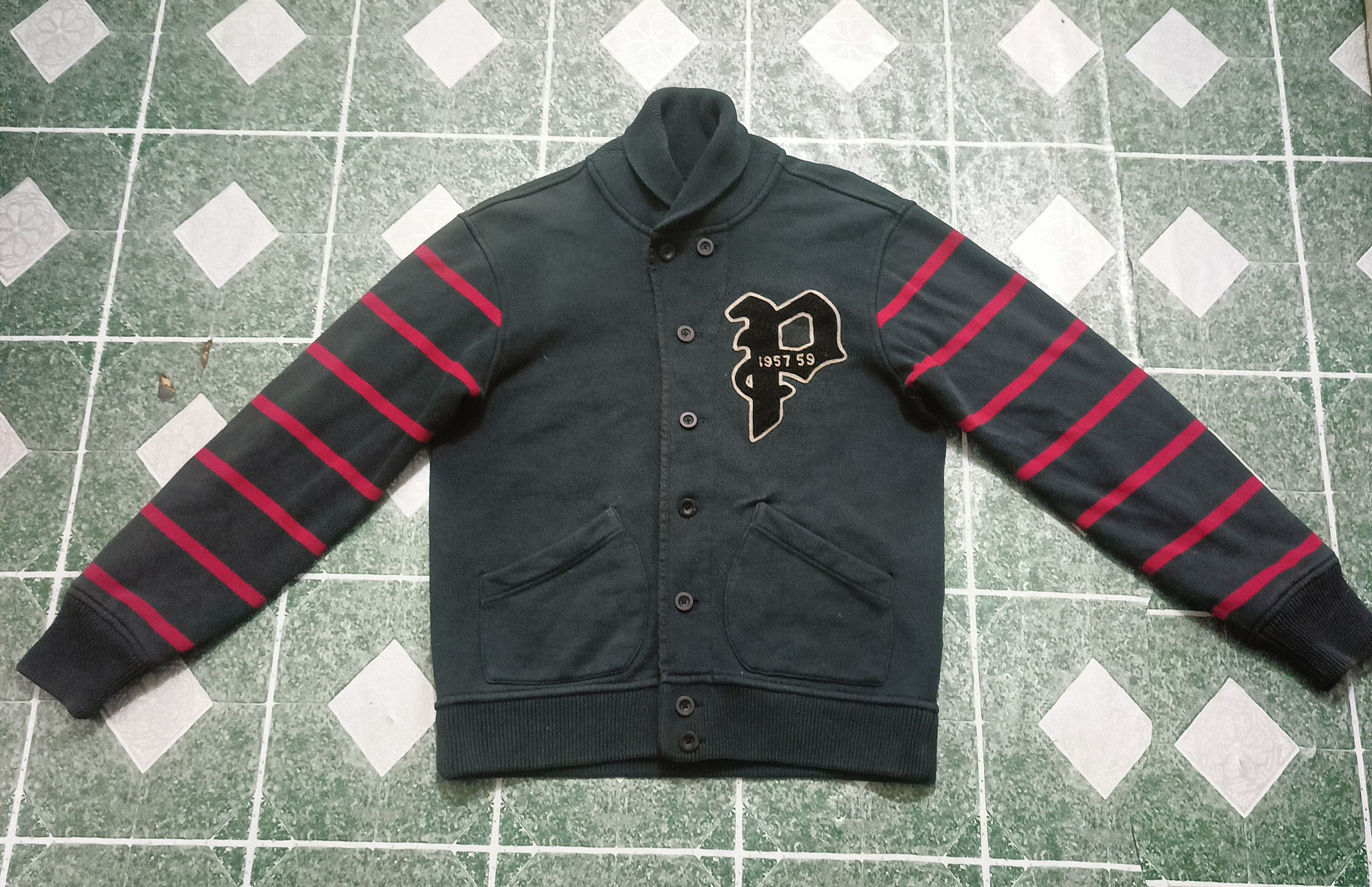 Polo Ralph Lauren Distressed Polo Ralph Lauren Jacket Sleeve Sun Faded Big P Size US L / EU 52-54 / 3 - 1 Thumbnail