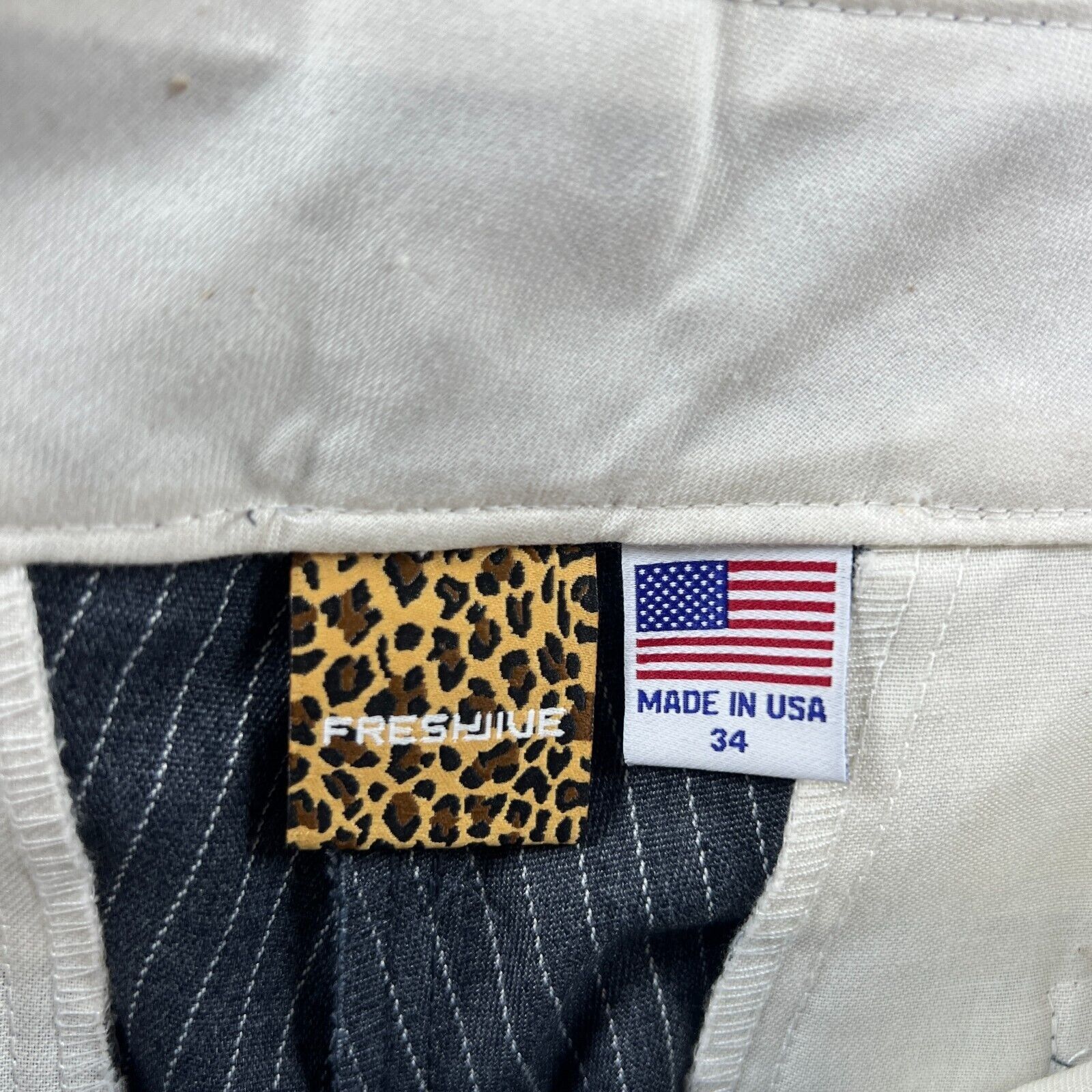 Freshjive FreshJive Pin Stripe Shorts Men 34 USA Street VINTAGE Y2K 90 Size US 34 / EU 50 - 8 Thumbnail