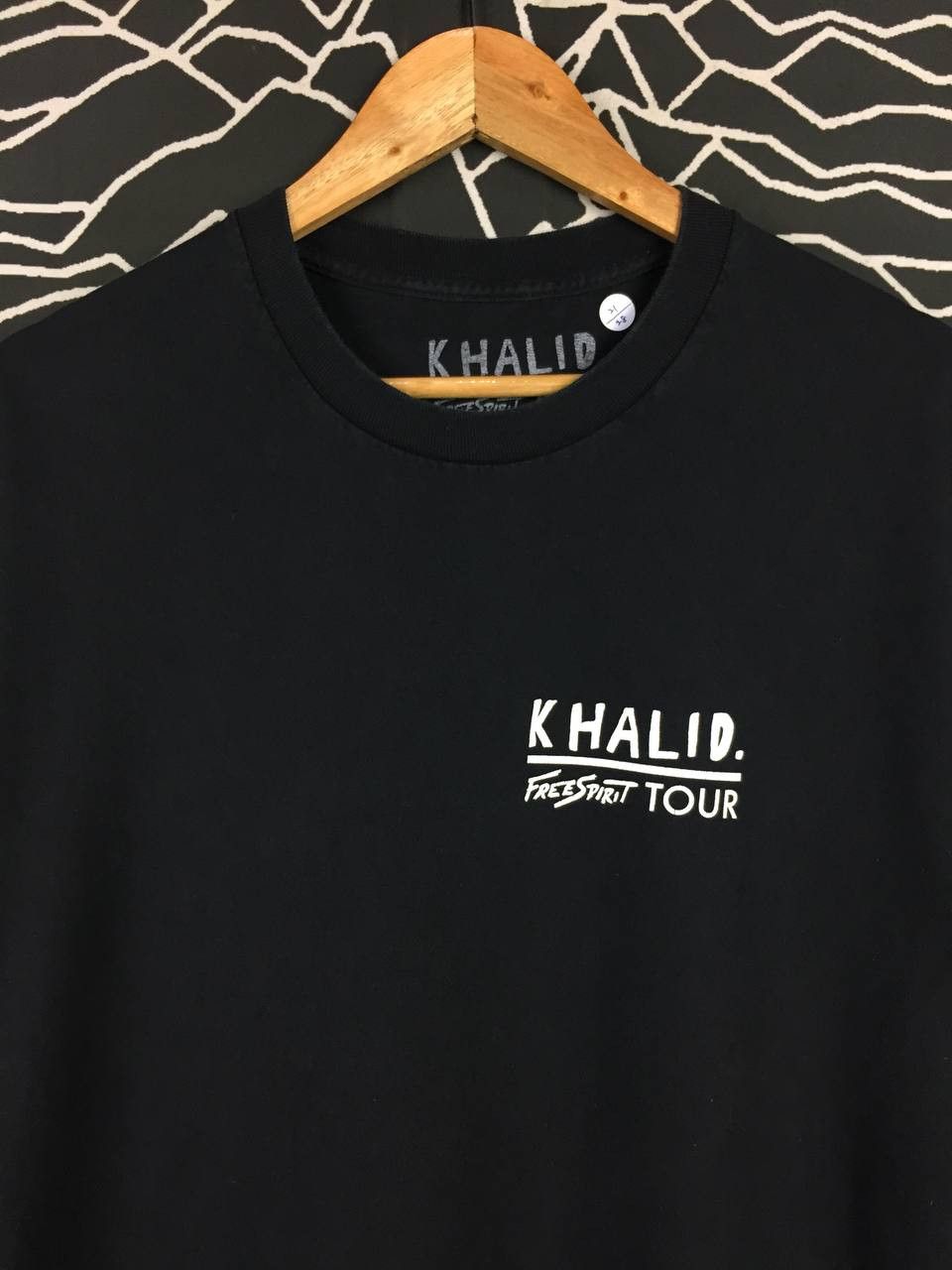 Band Tees Khalid American Singer Free Spirit 2019 Tour Tee Size US L / EU 52-54 / 3 - 6 Thumbnail