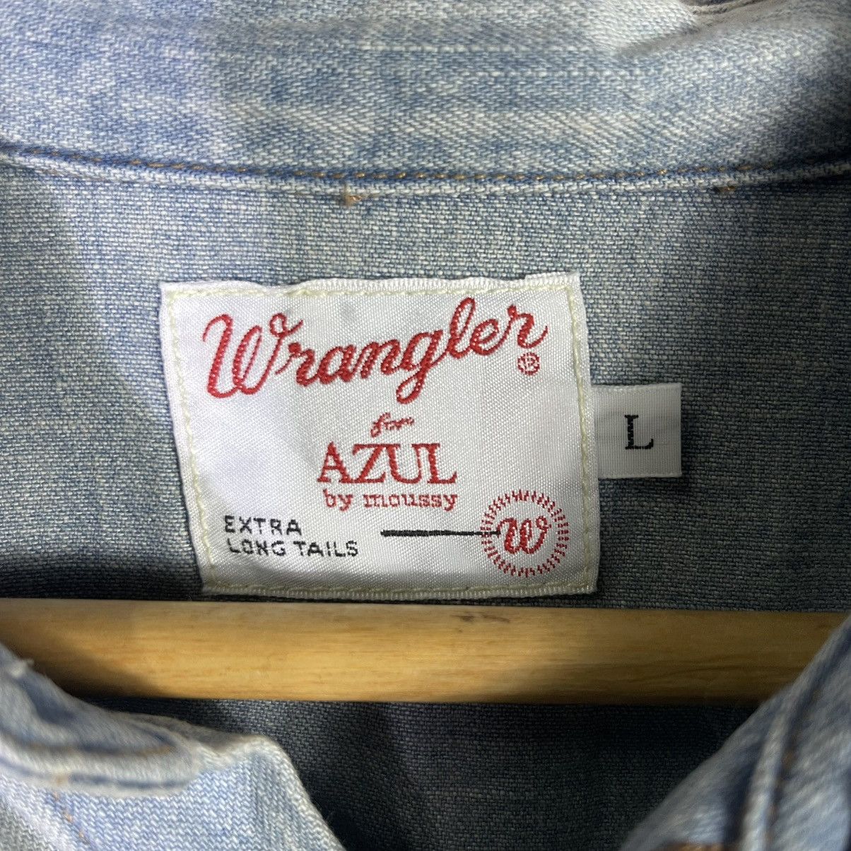 Japanese Brand × Wrangler Wrangler x Azul Distressed Design Denim Pearl Snap Shirt Size US L / EU 52-54 / 3 - 13 Thumbnail