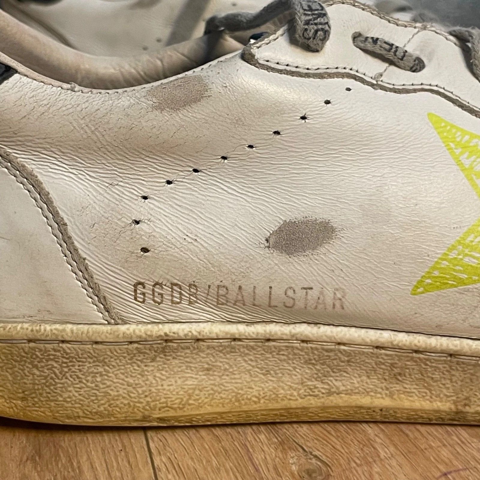 Golden Goose GGDB Golden Goose Sneakers BALLSTAR low top mens white Size US 10 / EU 43 - 9 Thumbnail