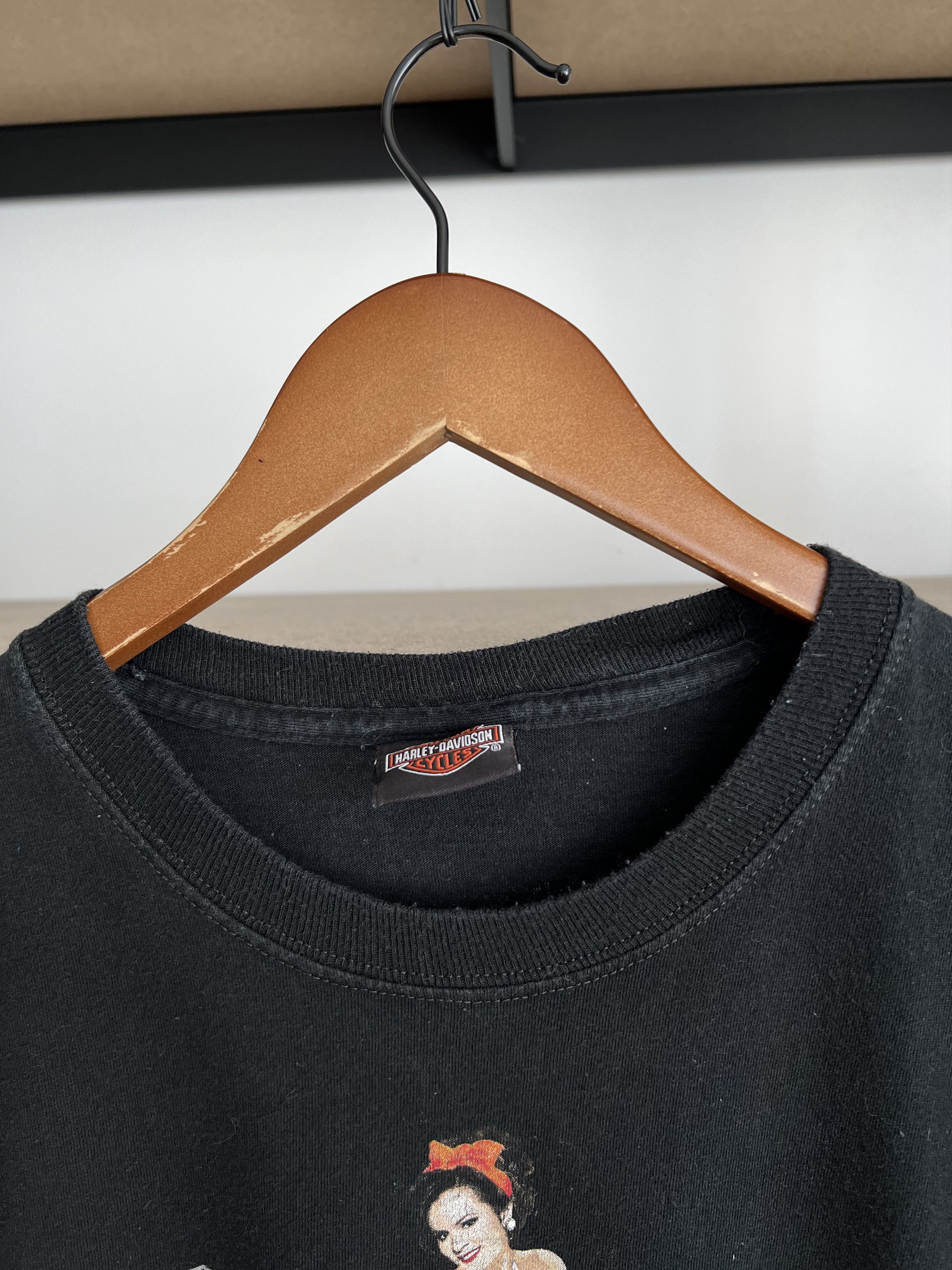 Harley Davidson Vintage 2014 Harley Davidson Sexy Girl Switzerland T-shirt Size US L / EU 52-54 / 3 - 12 Thumbnail