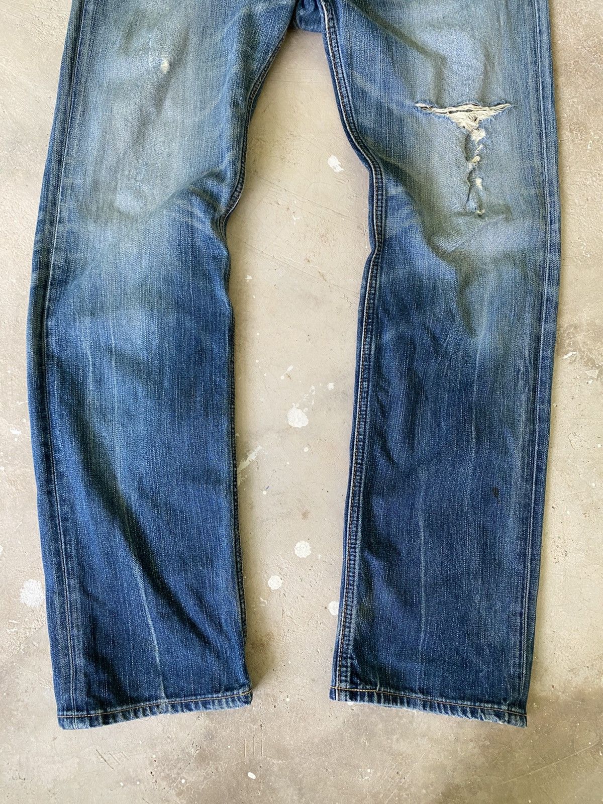 Wrangler Vintage Wrangler Distressed Fade Denim Size US 33 - 3 Thumbnail